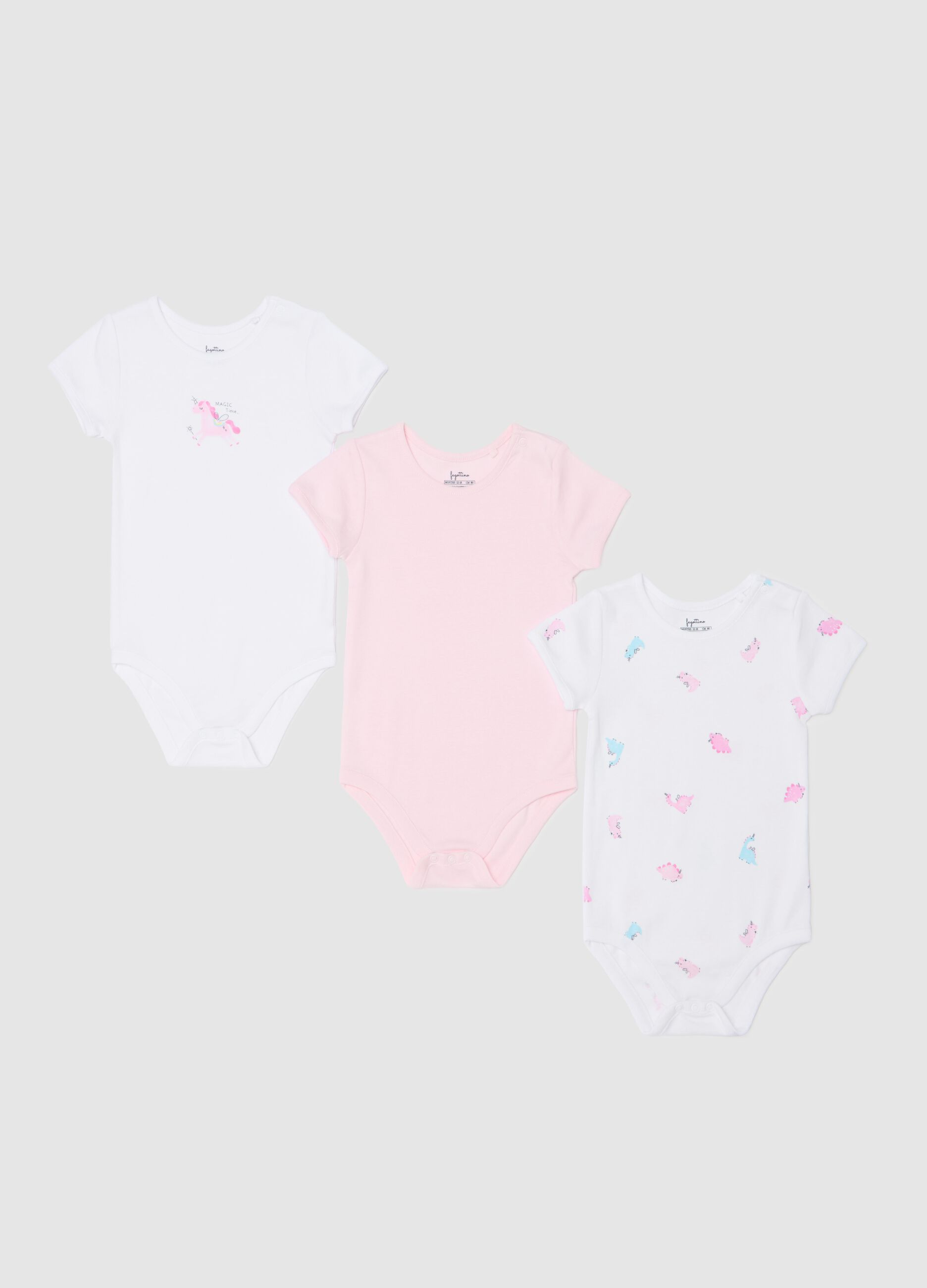Three-pack organic cotton bodysuits with short sleeves