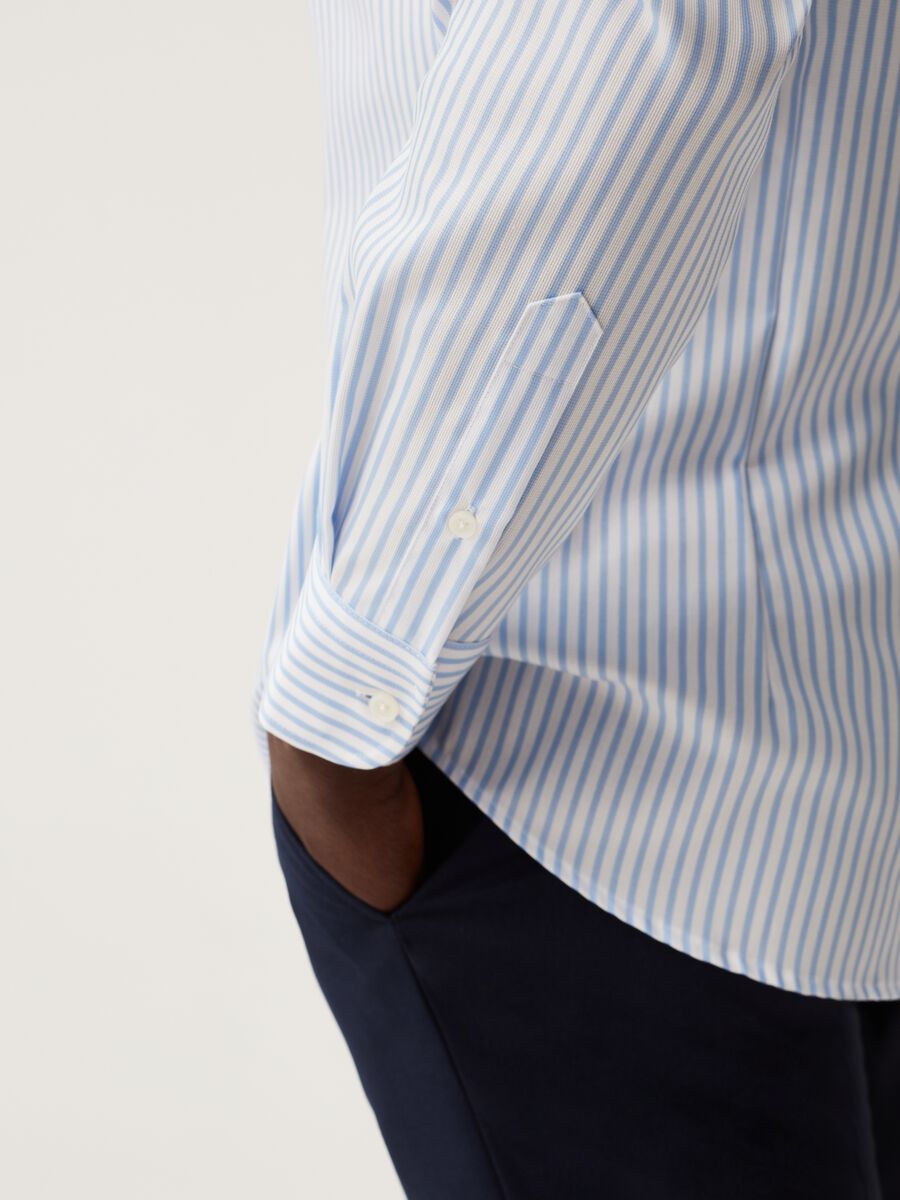 Slim-fit, no-iron shirt in striped cotton_3