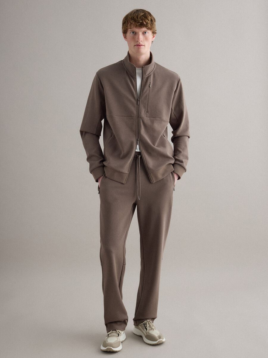 Felpa in misto cotone marrone regular fit con full zip e collo alto_2