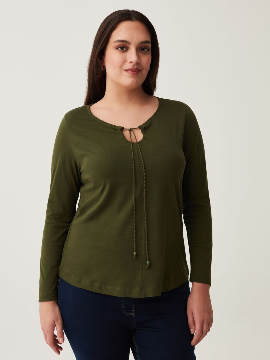 T-shirt a maniche lunghe con laccetto Curvy_0