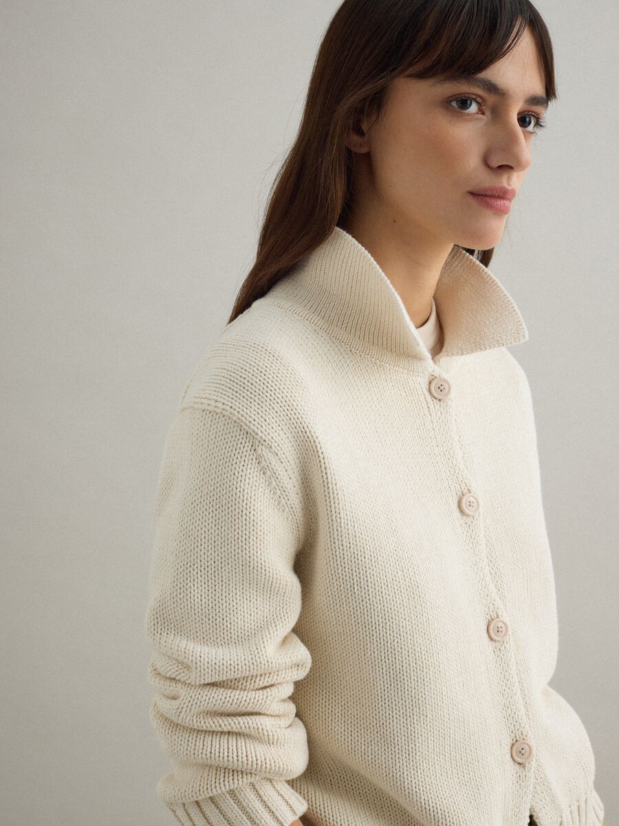 Cardigan beige in puro cotone regular fit con collo polo_2