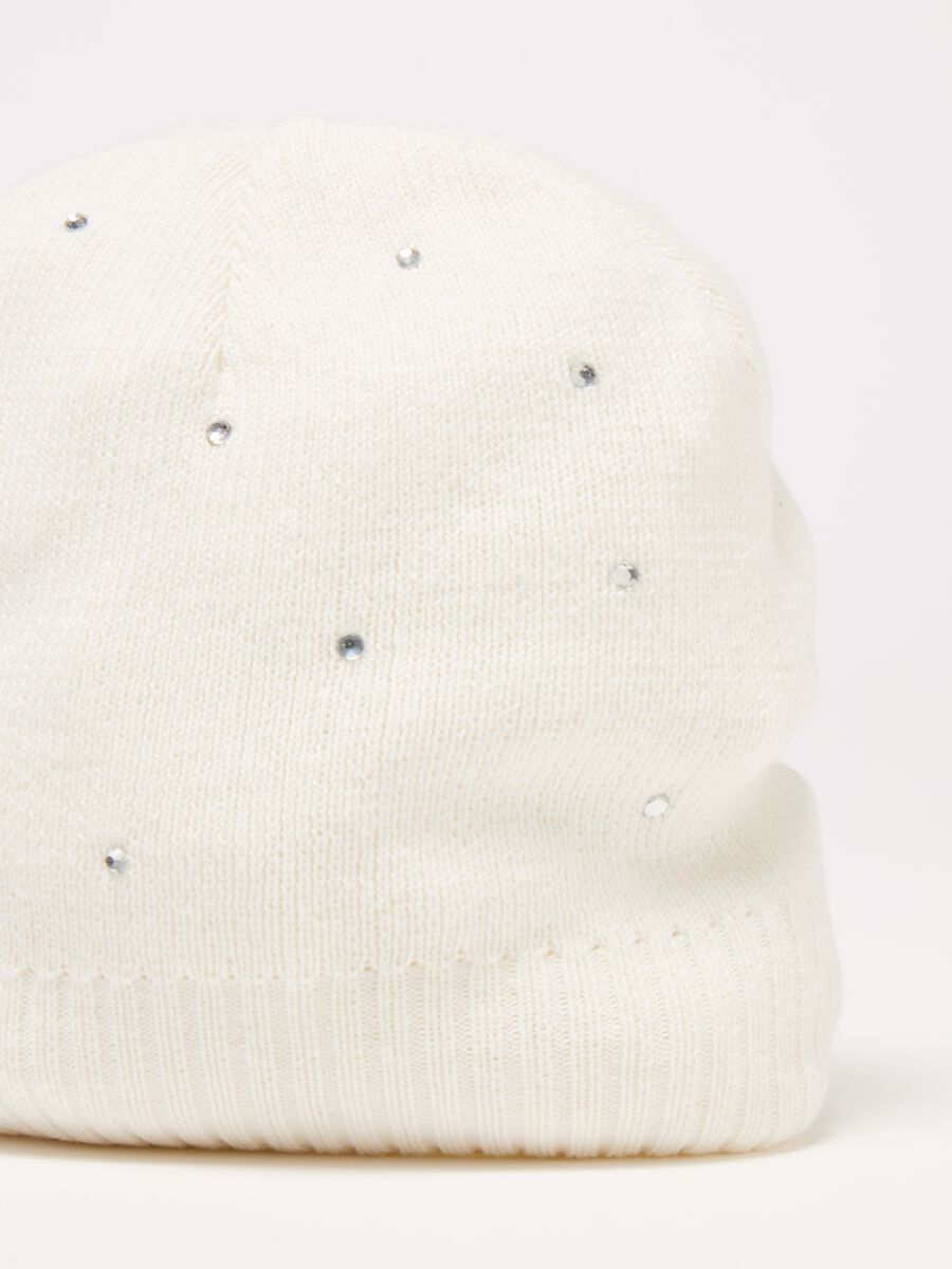 Knitted cotton hat with diamantés_2