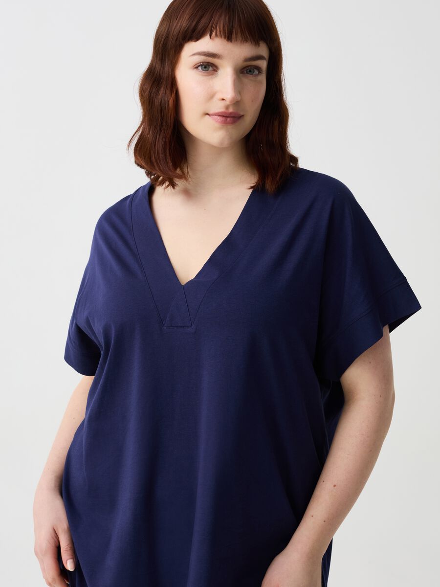 Essential Curvy short dress in jersey with V neck_0