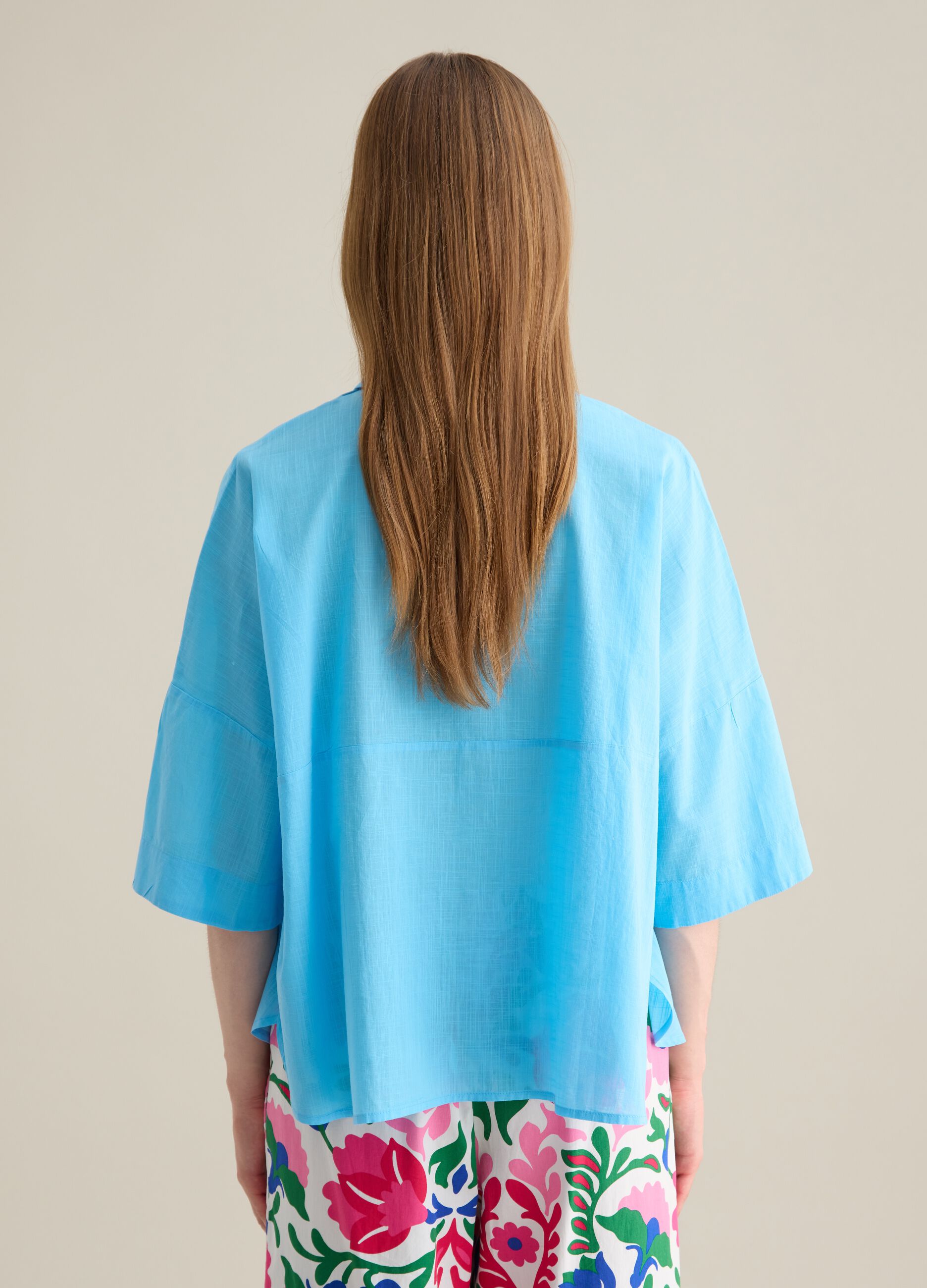 Camicia da donna in puro cotone azzurra oversize