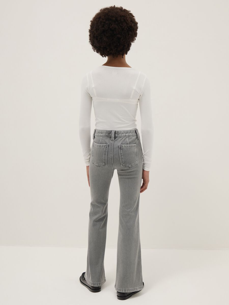Jeans in denim grigi flare fit per ragazza_1