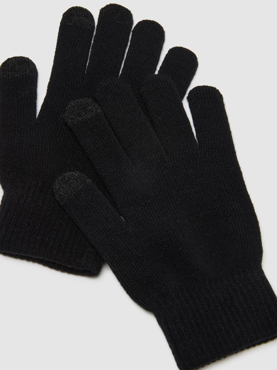 Black gloves_2