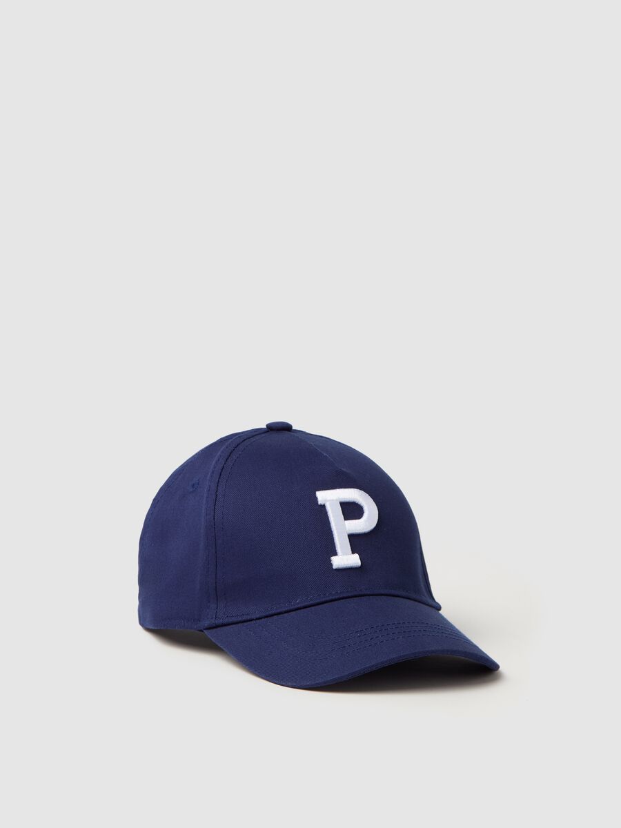 Baseball cap with embroidered logo_0