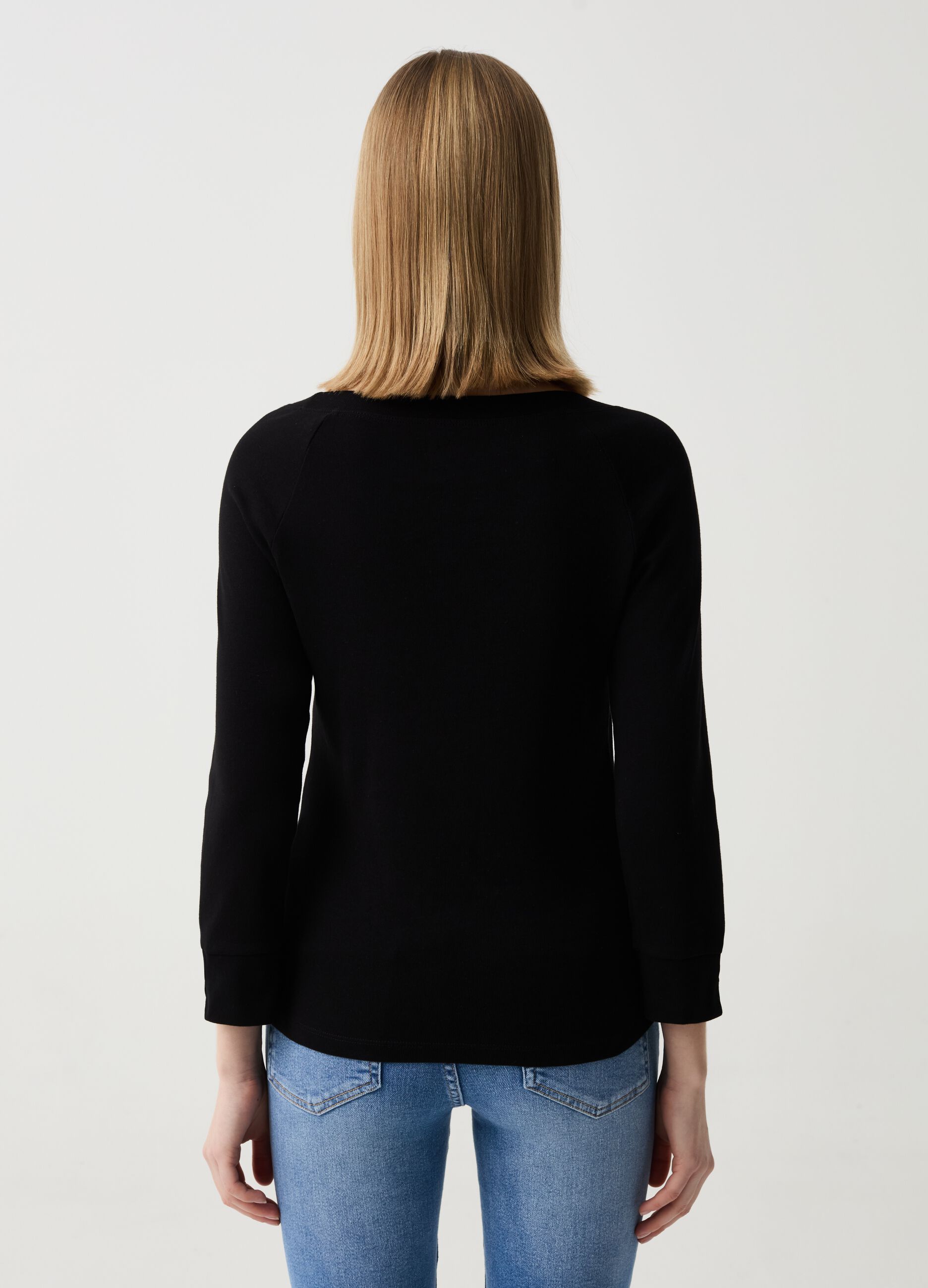 T-shirt with three-quarter sleeves and splits