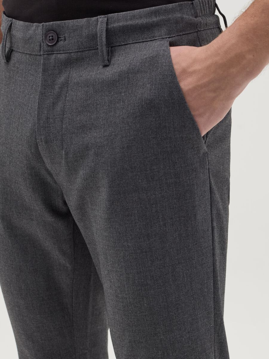 Jogger trousers with drawstring inside_3