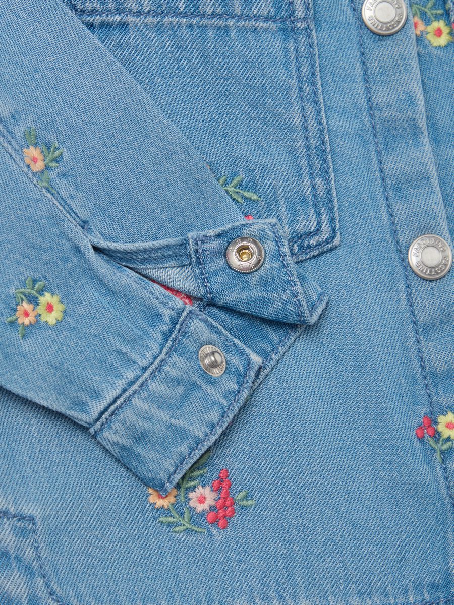 Lyocell and cotton shacket with flowers embroidery_2