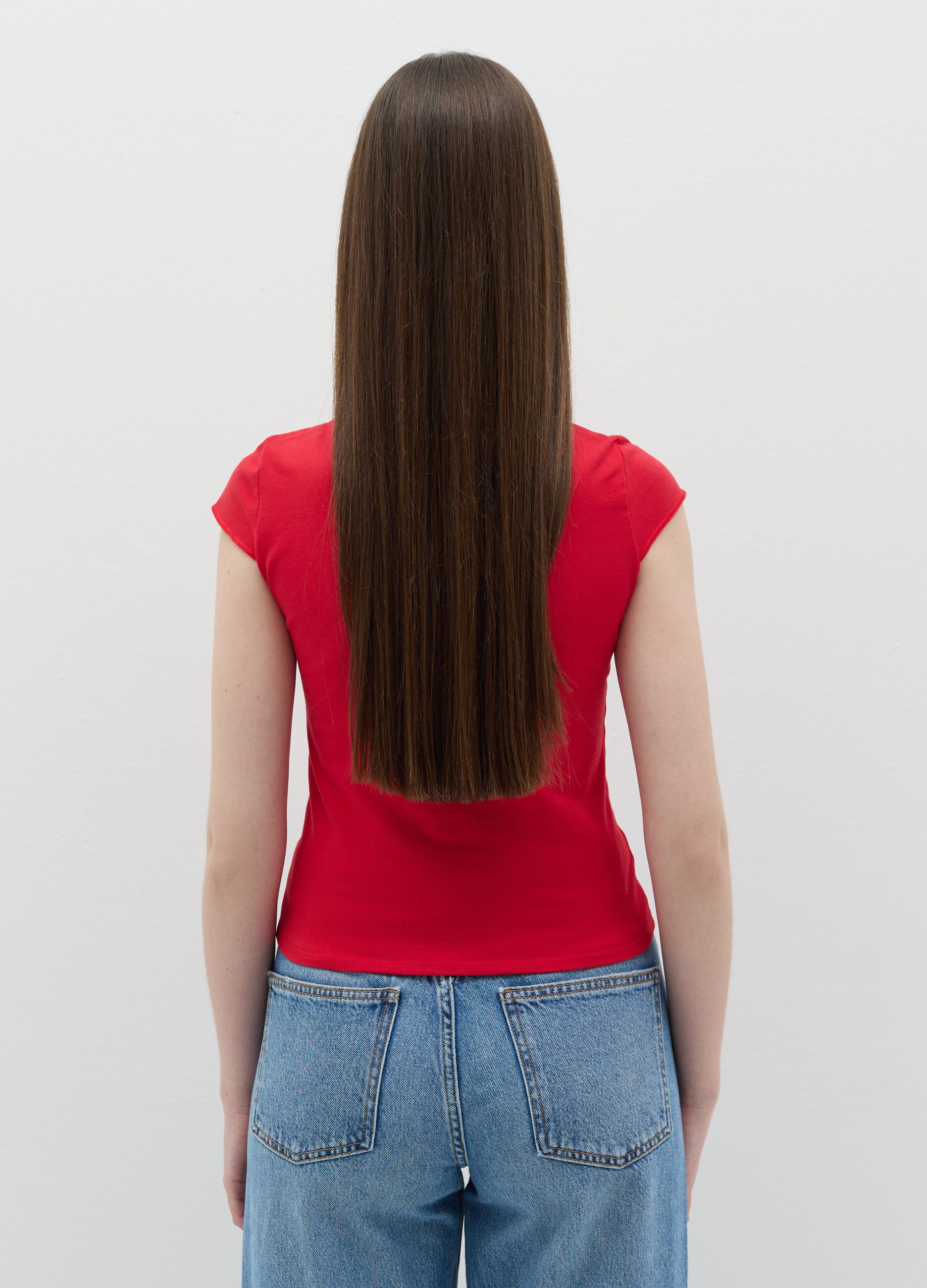 Women’s red fitted T-shirt in stretch cotton with square neckline