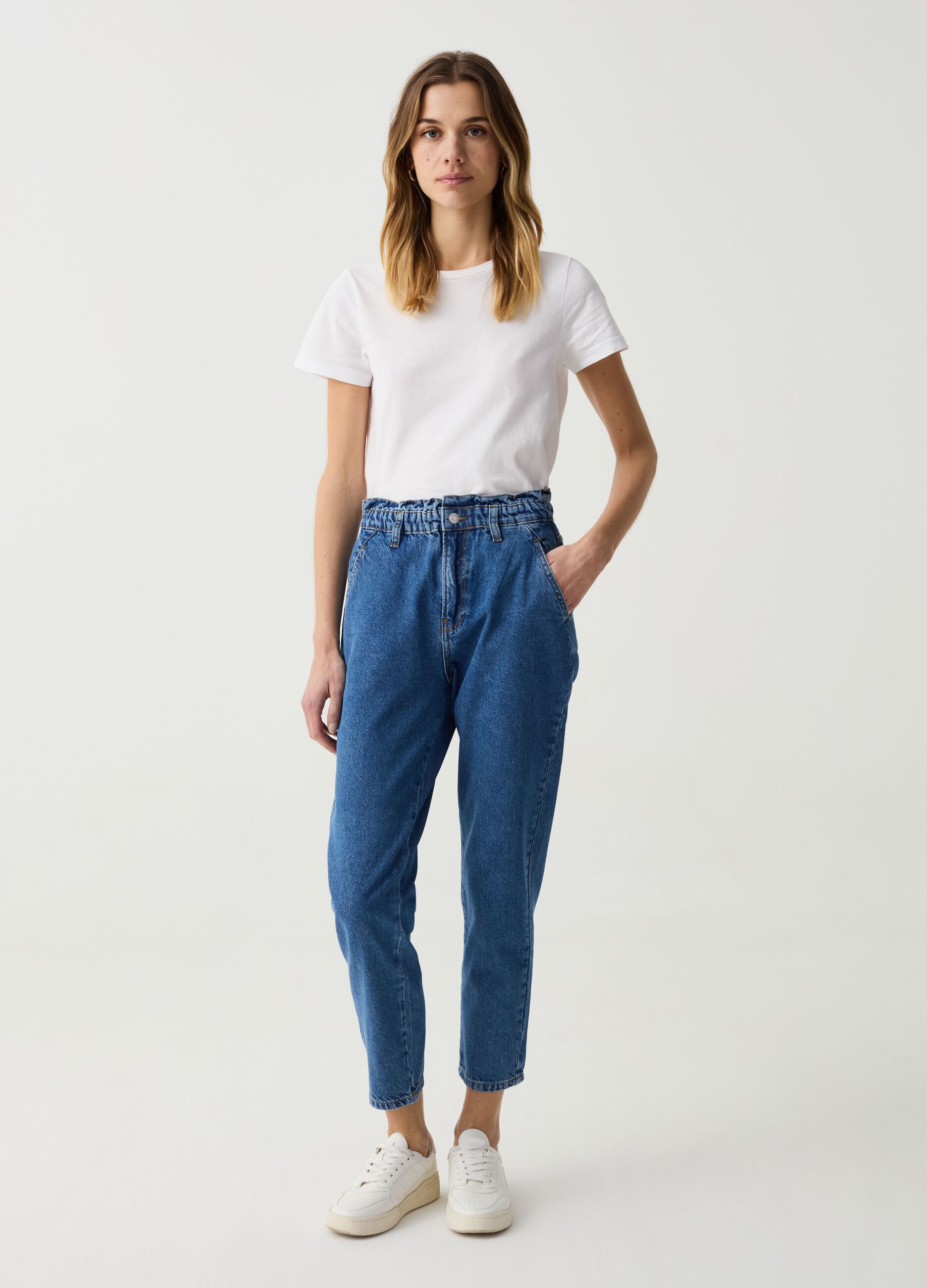 Mum-fit cropped jeans