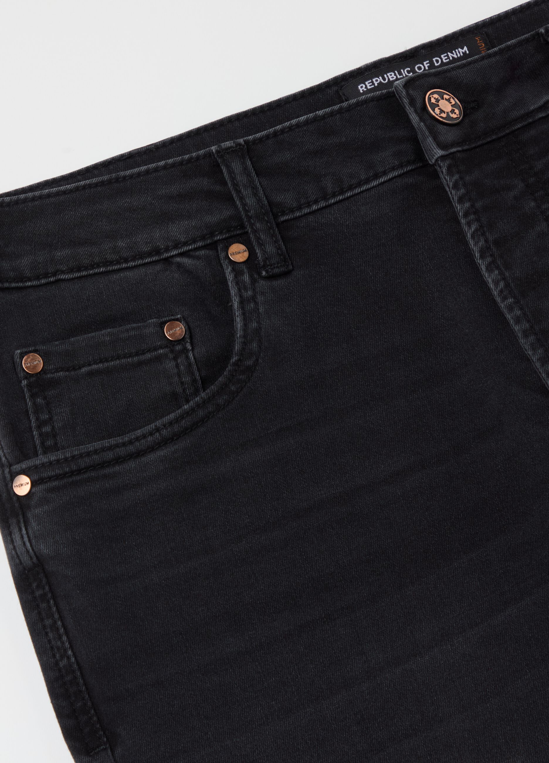 Slim-fit stretch jeans