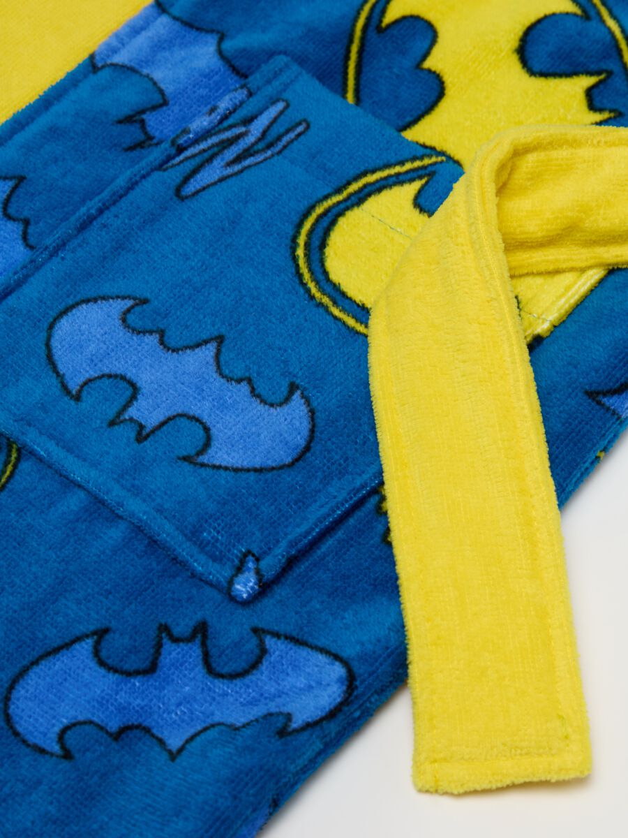 Accappatoio con cappuccio e stampa Batman_2