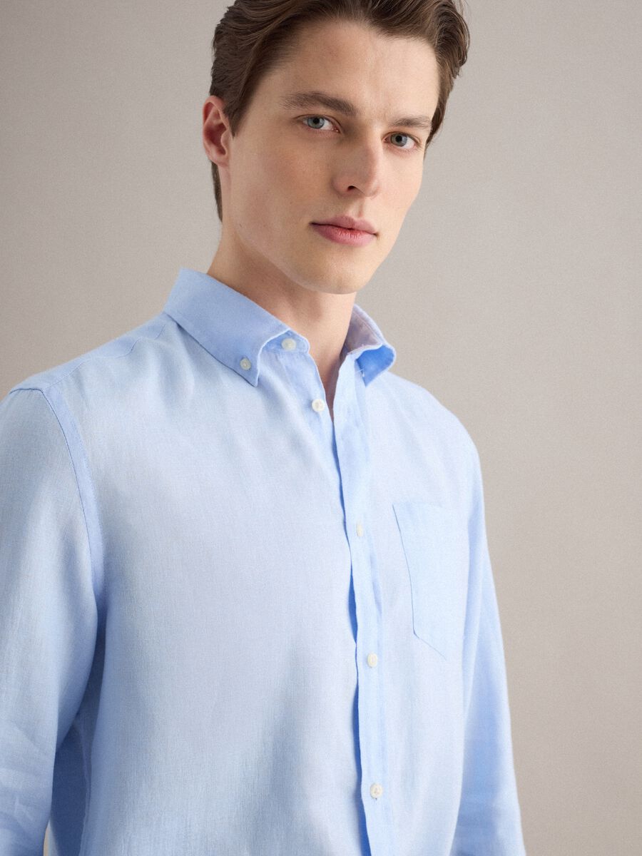 Camicia a maniche lunghe in puro lino azzurra regular fit_3