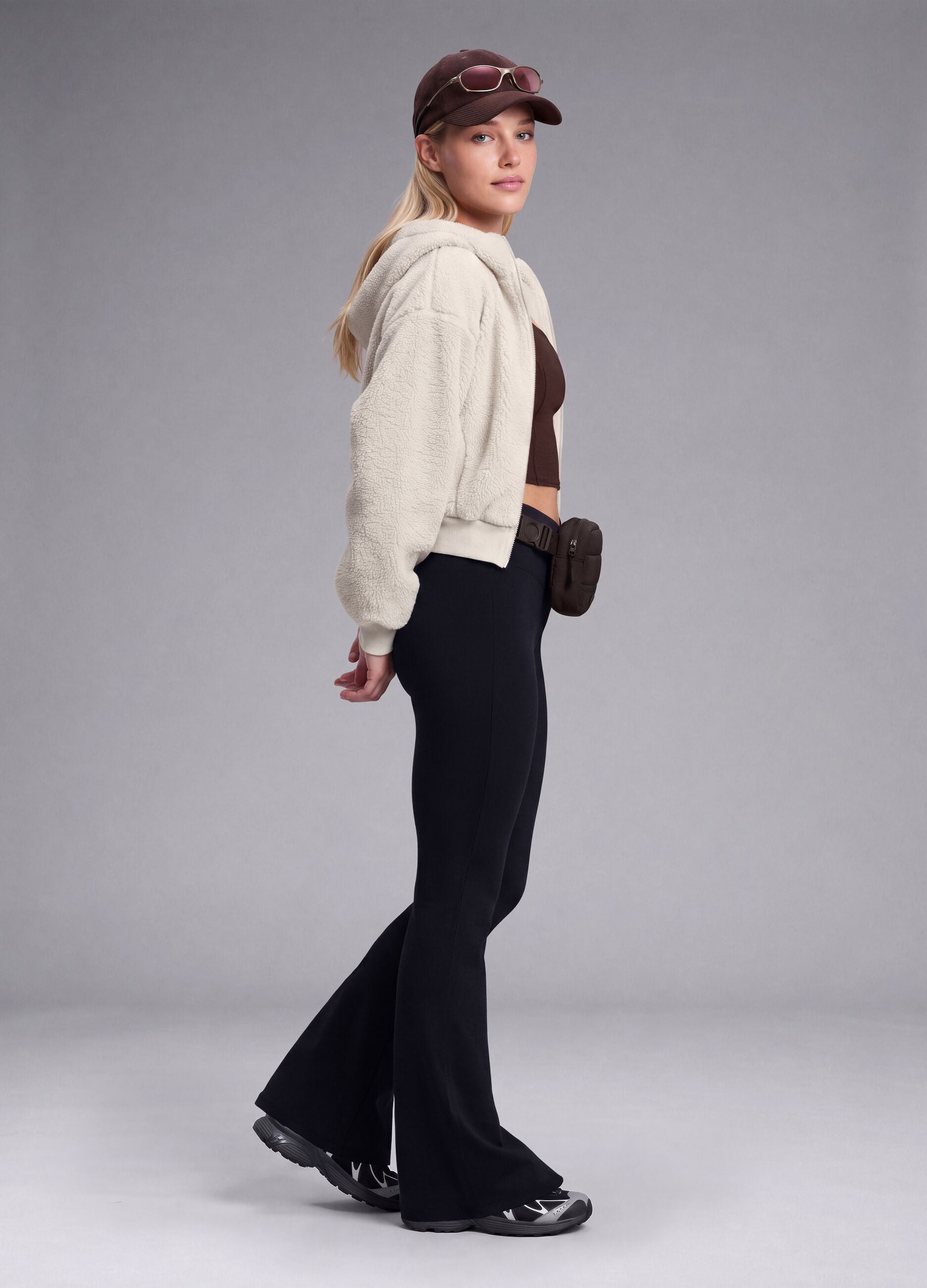 Black flared leggings in stretch fabric &ndash; ALTAVIA STUDIO