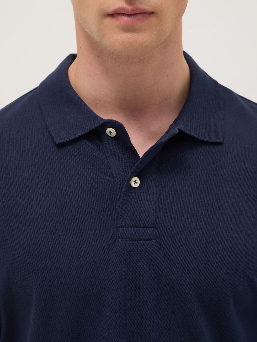 Polo blu a maniche lunghe in puro cotone regular fit_3