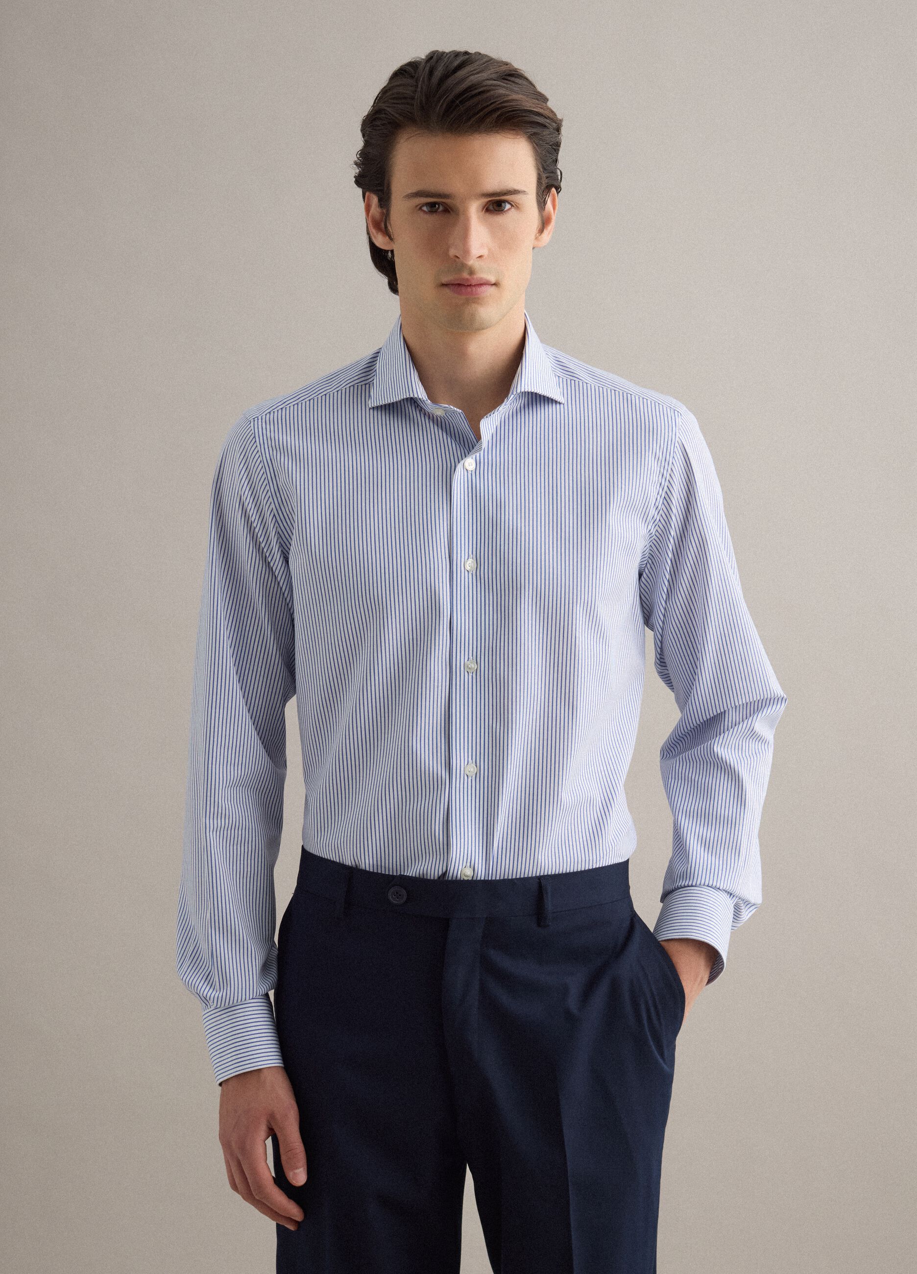 Camicia in puro cotone a righe bianche e blu slim fit