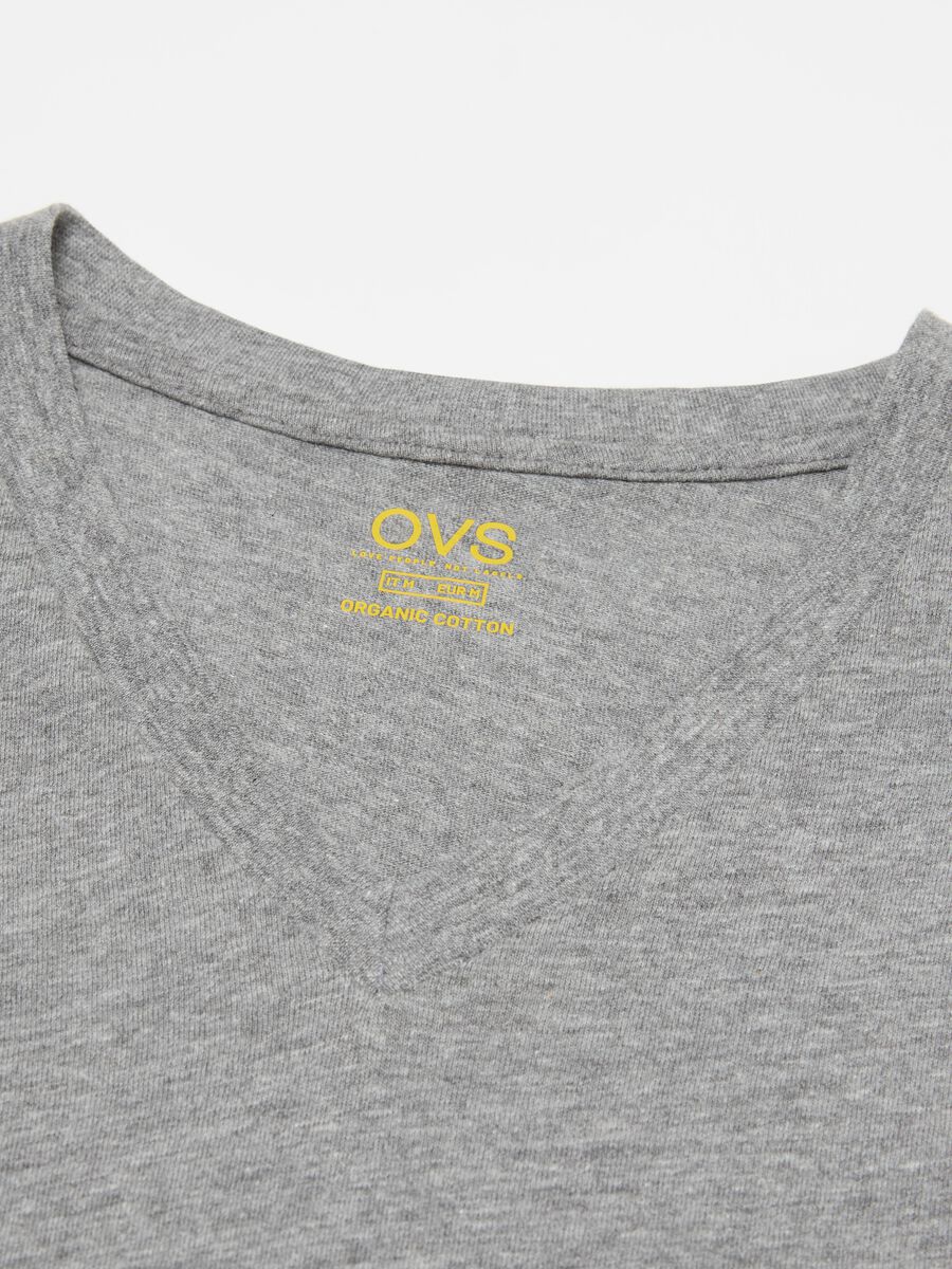 Organic cotton undershirt with V neck_5