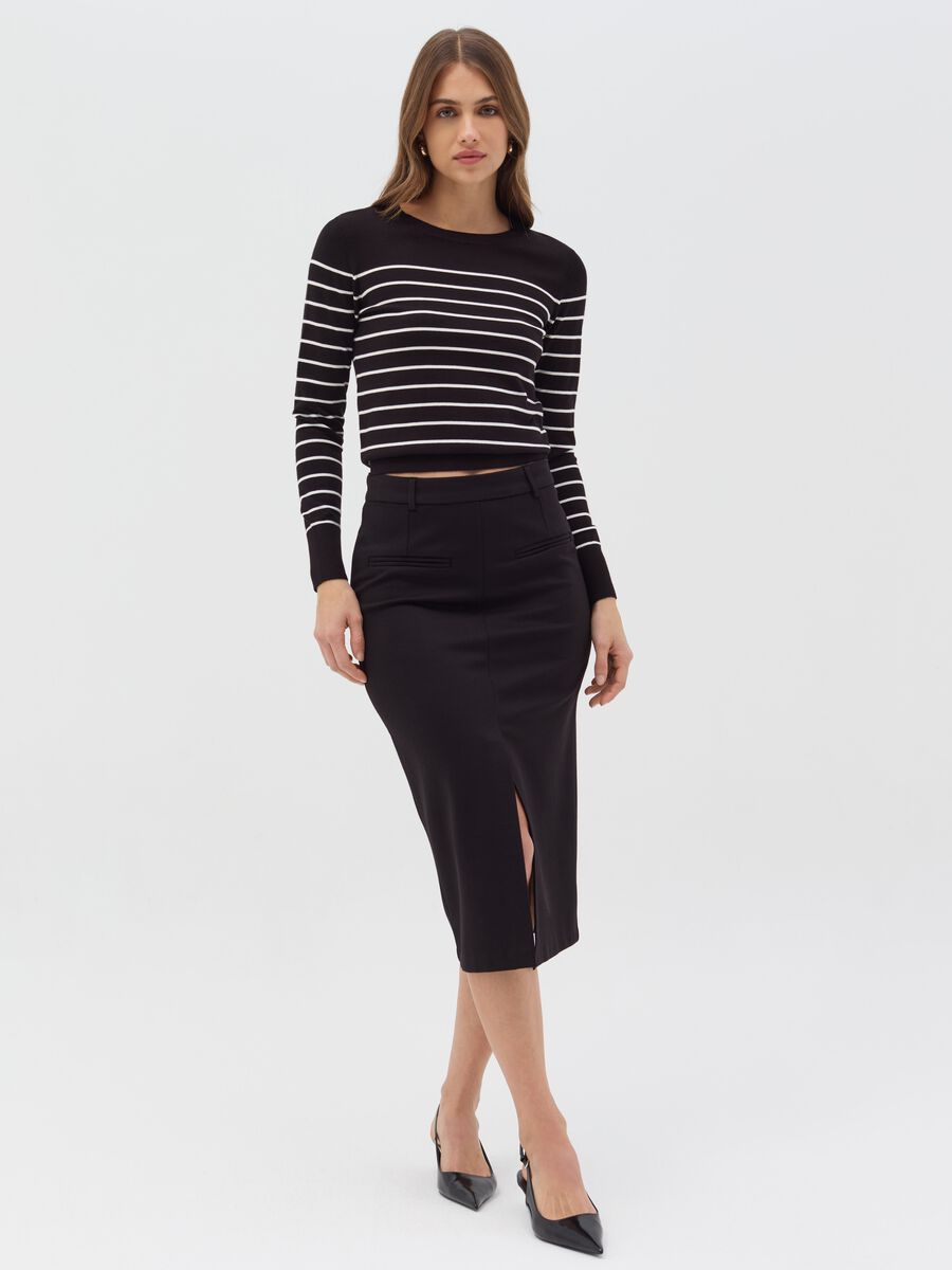 Long-sleeved top with striped pattern_1