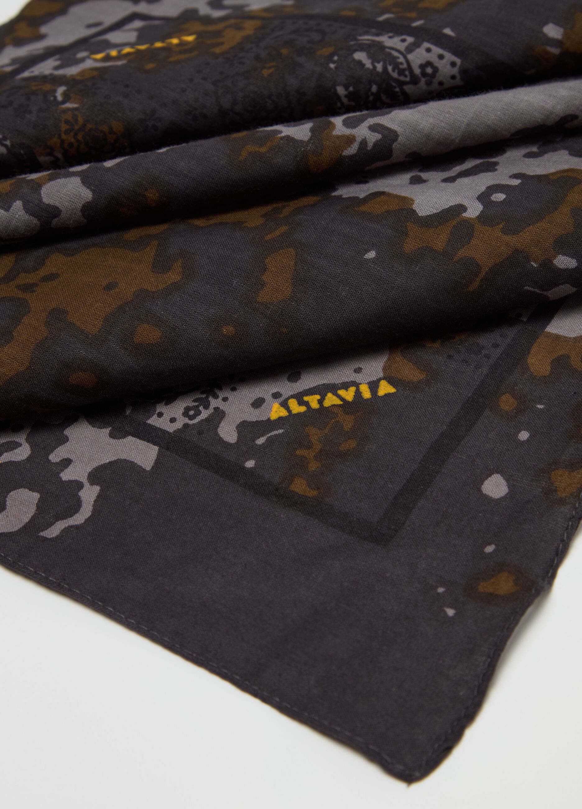 ALTAVIA WITH DEBORAH COMPAGNONI bandana with paisley print