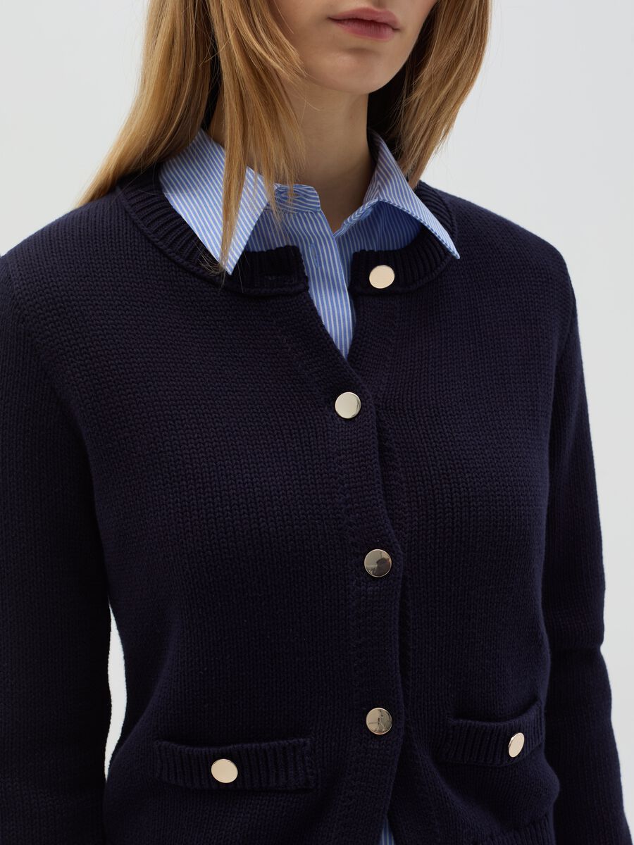 Cotton cardigan with golden buttons_2