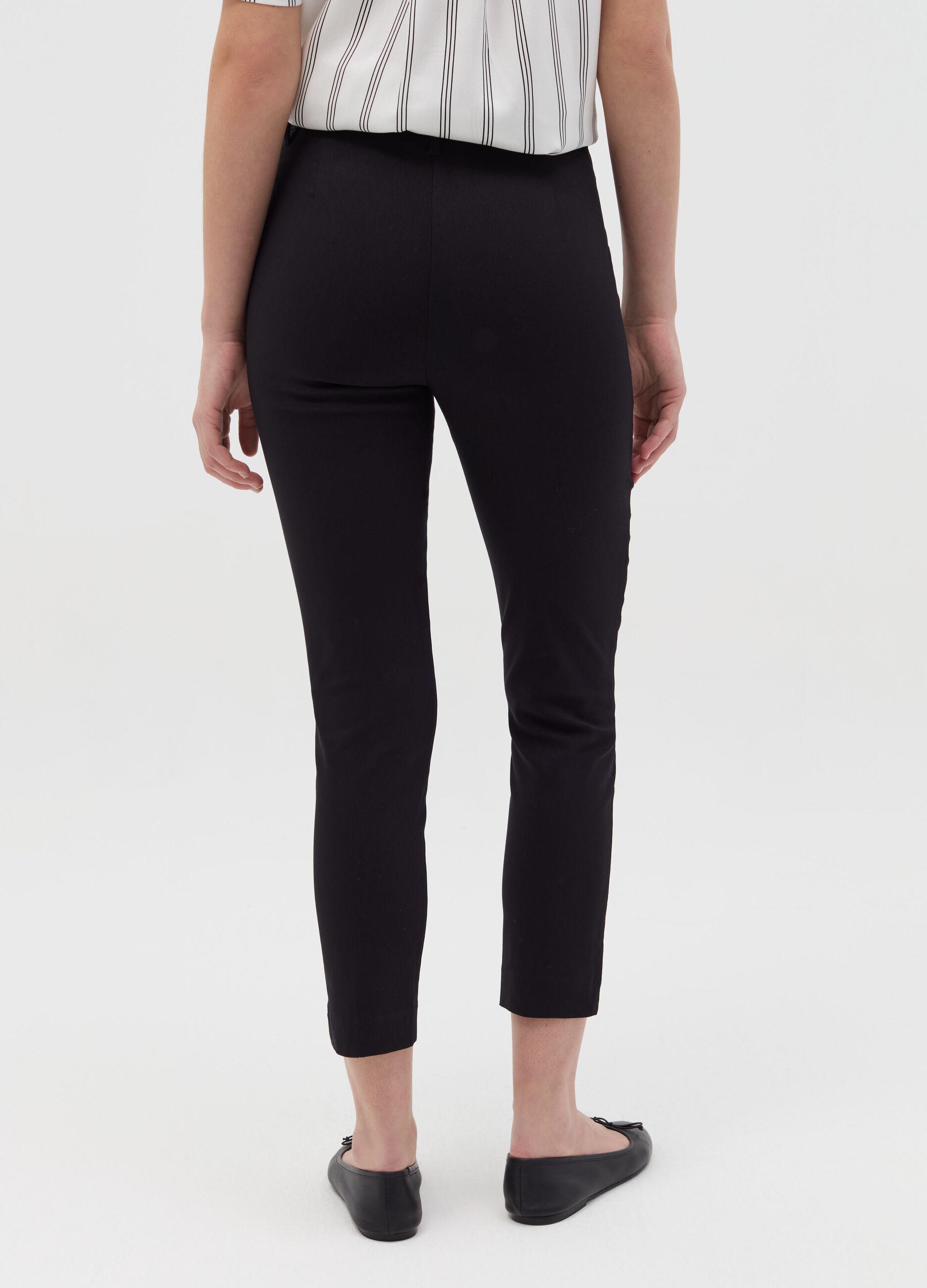 Slim-fit ankle-length chinos