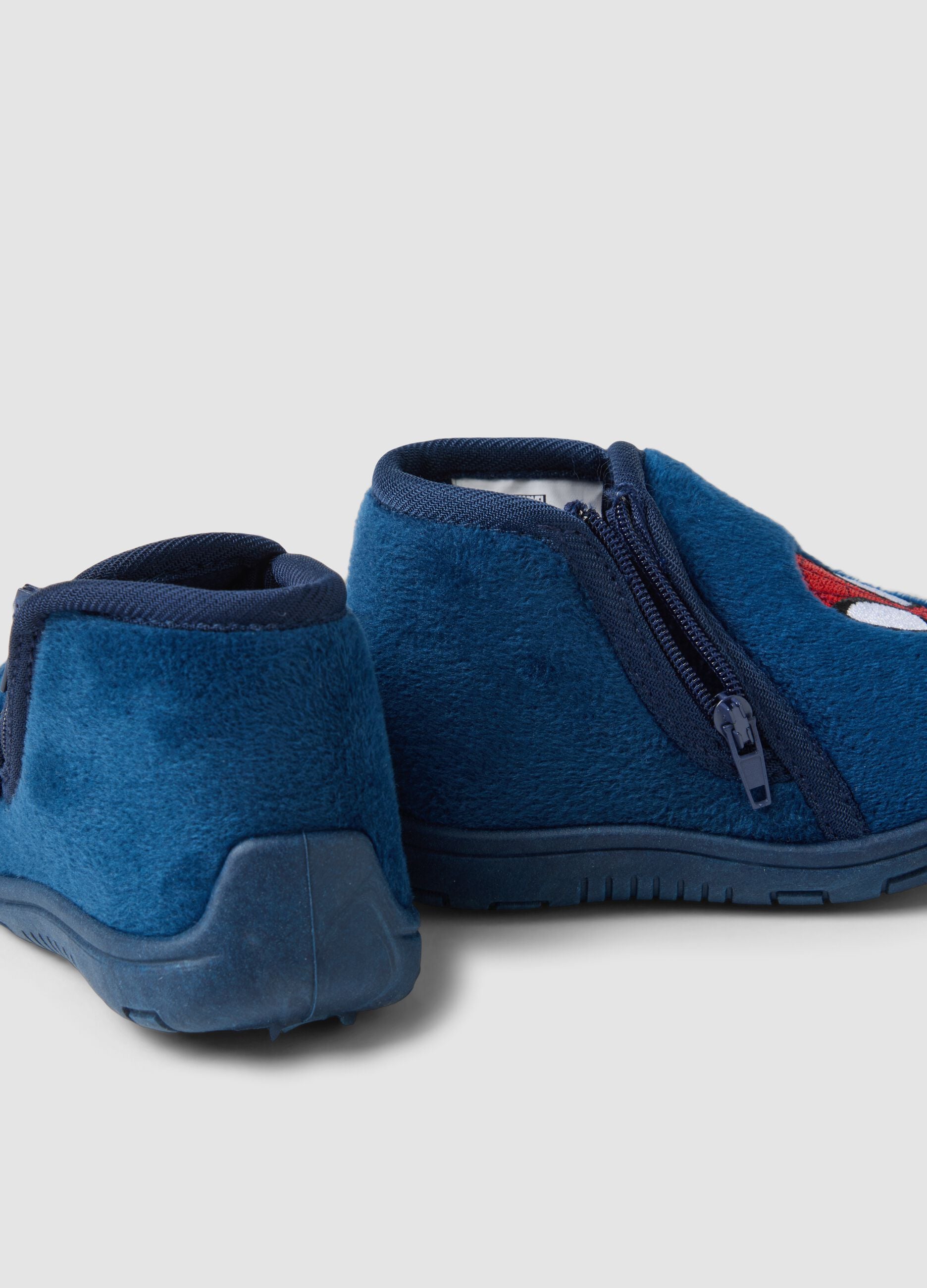 Blue Spidey print slippers for boys