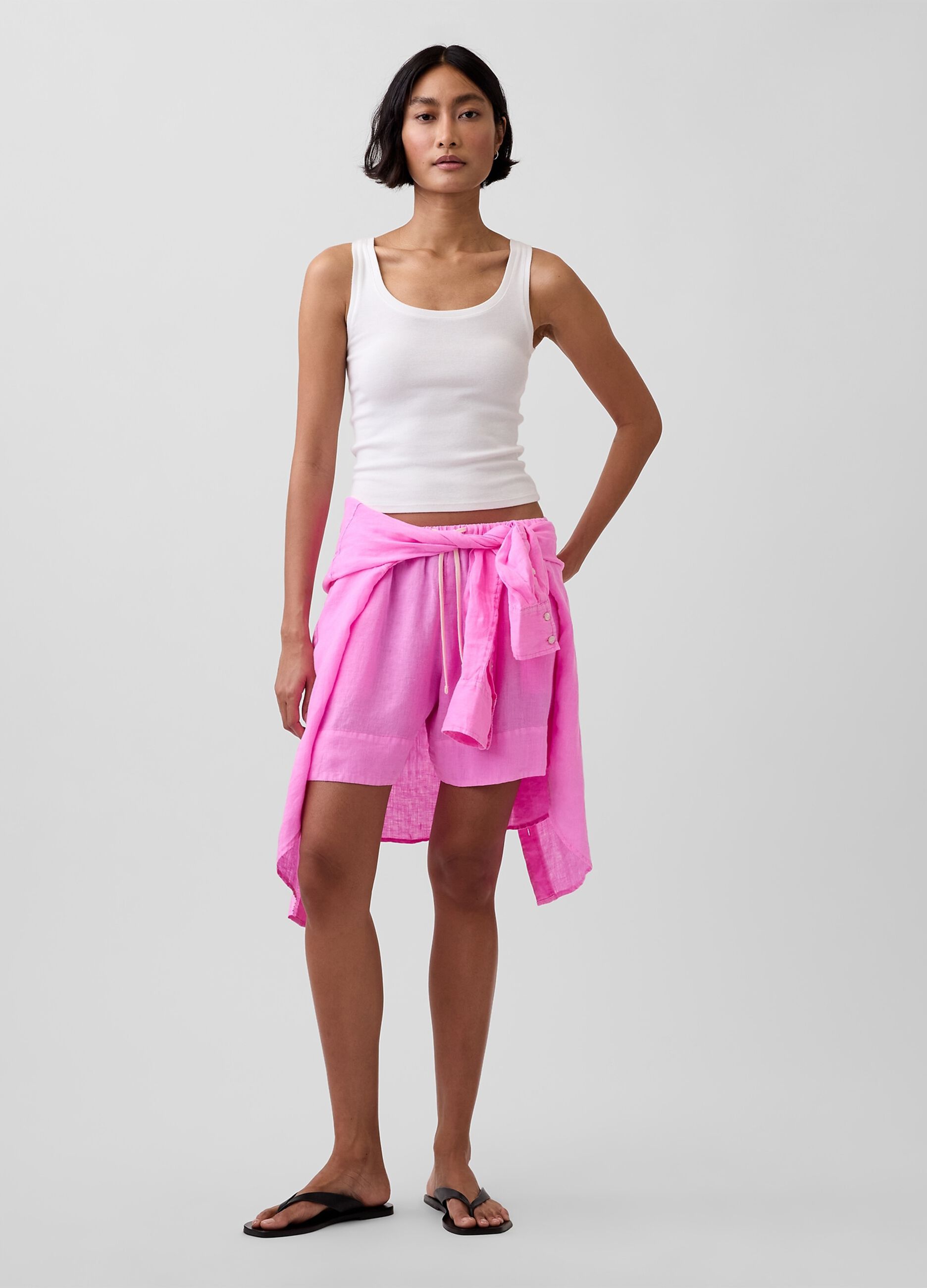 Pure linen shorts with elasticated waist