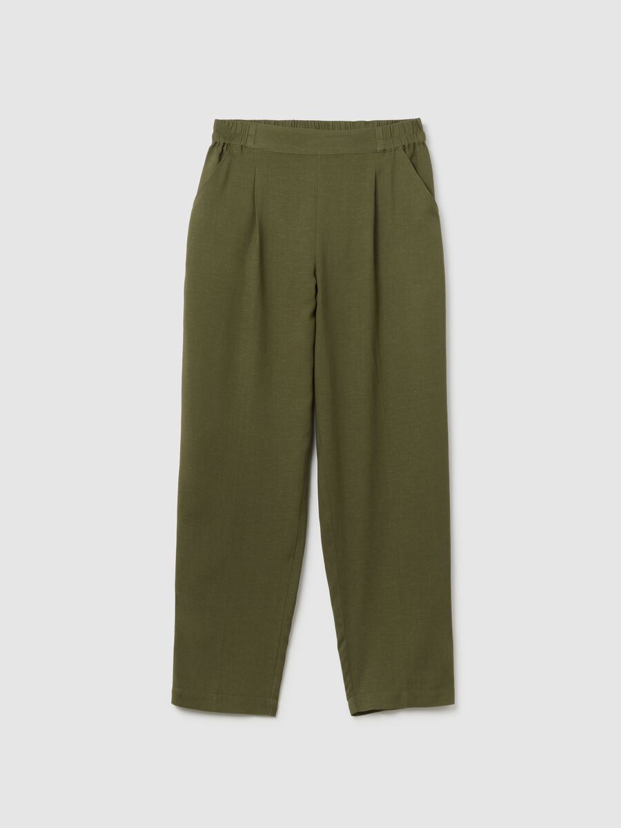 Women's green regular fit trousers in viscose and linen blend_4