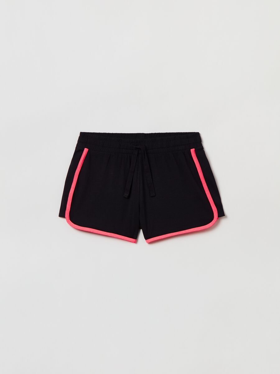 Jersey shorts with contrasting edging_0