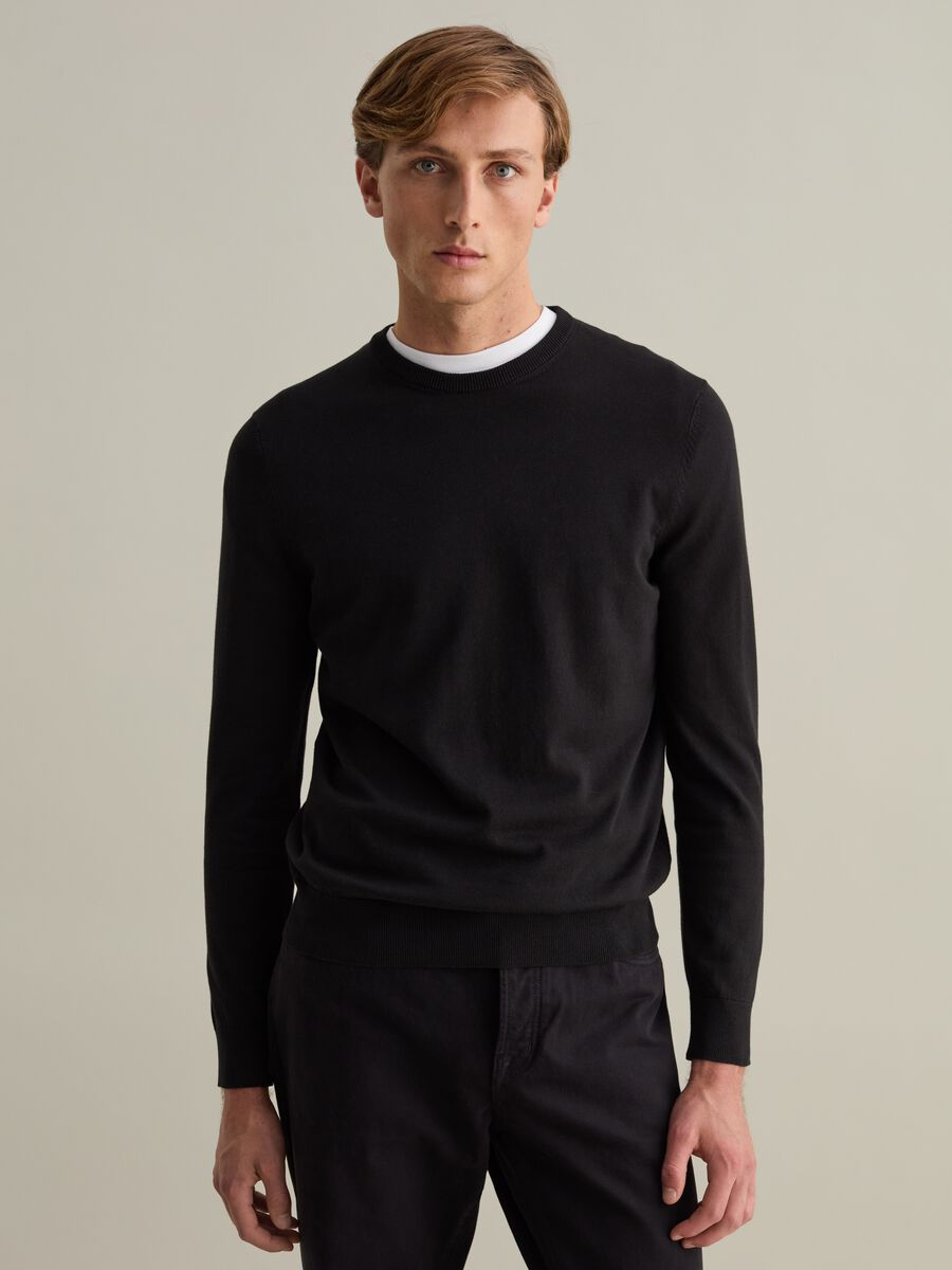 Pullover con scollo rotondo_0