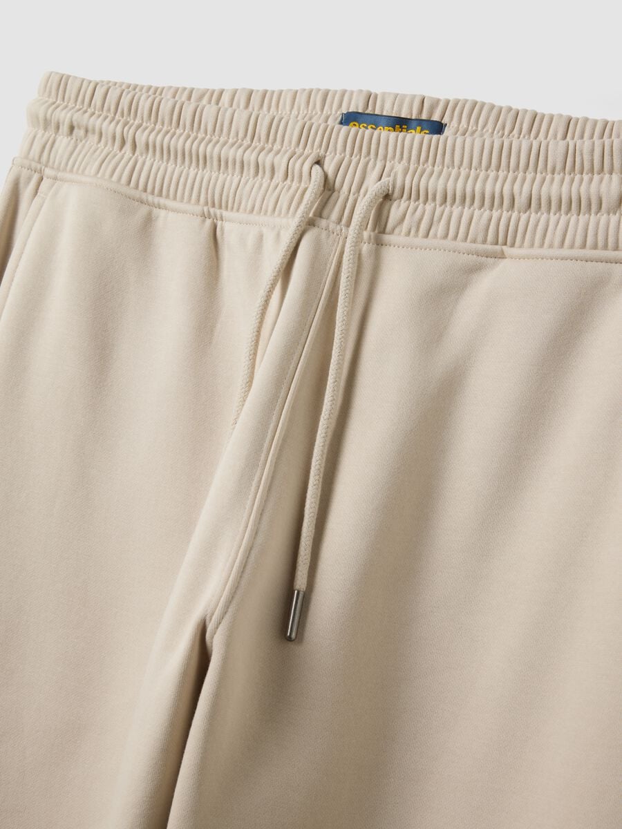 Jogger beige in misto cotone con fondo a polsino e coulisse_1