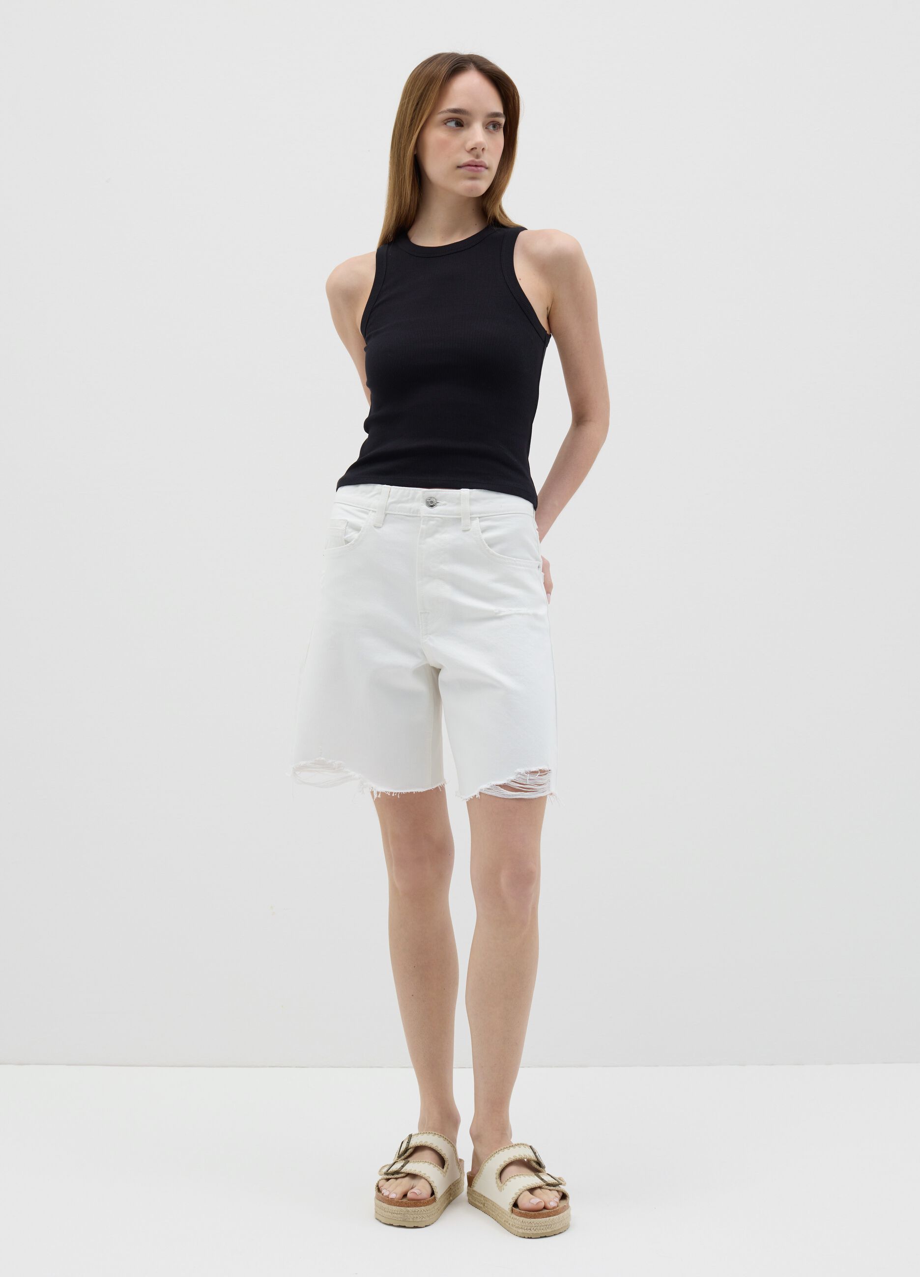 Women's black fitted top in stretch cotton