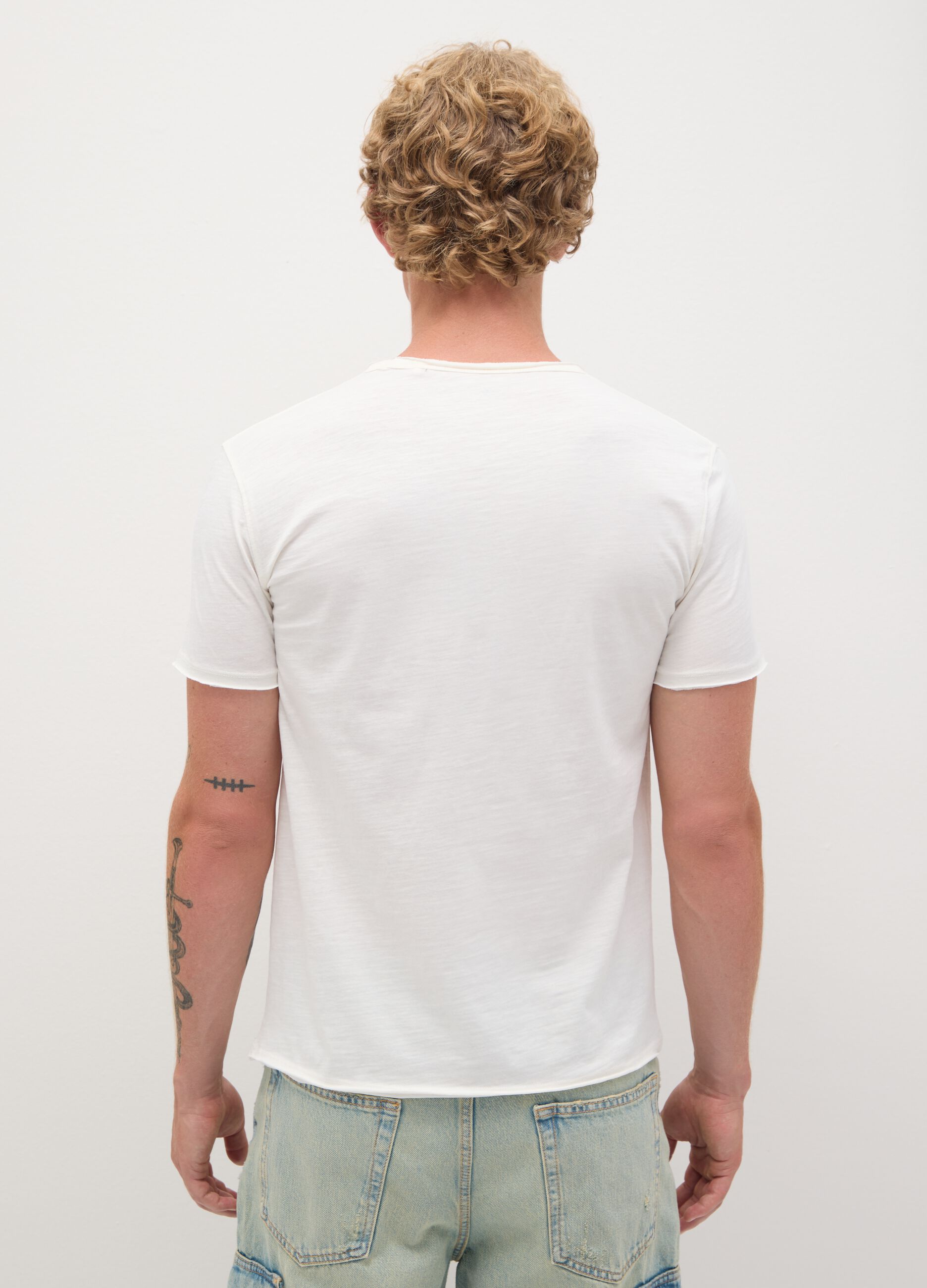 Cotton T-shirt with round neck