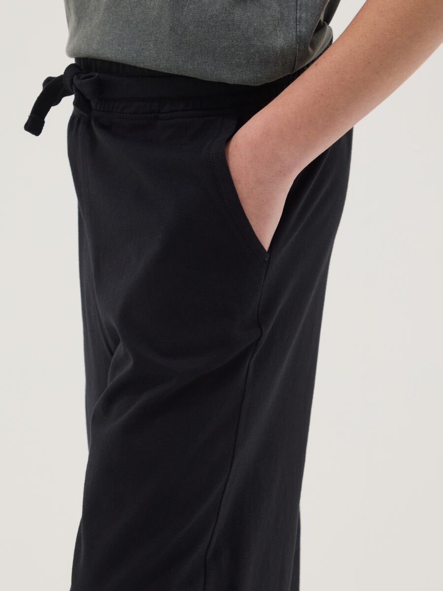 Boys&rsquo; black pure cotton shorts, comfort fit_2