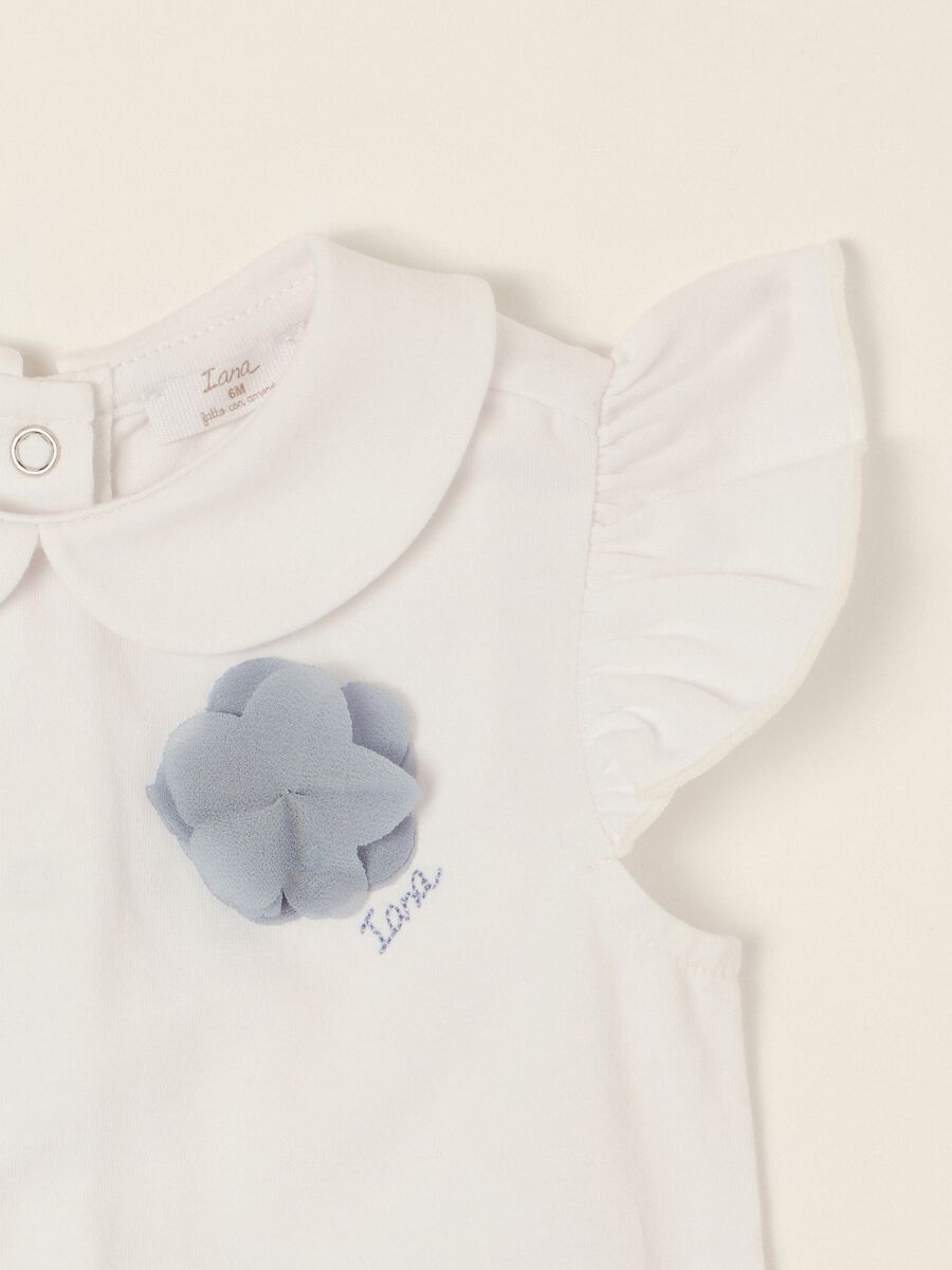 White and light blue stretch cotton baby girl romper_1