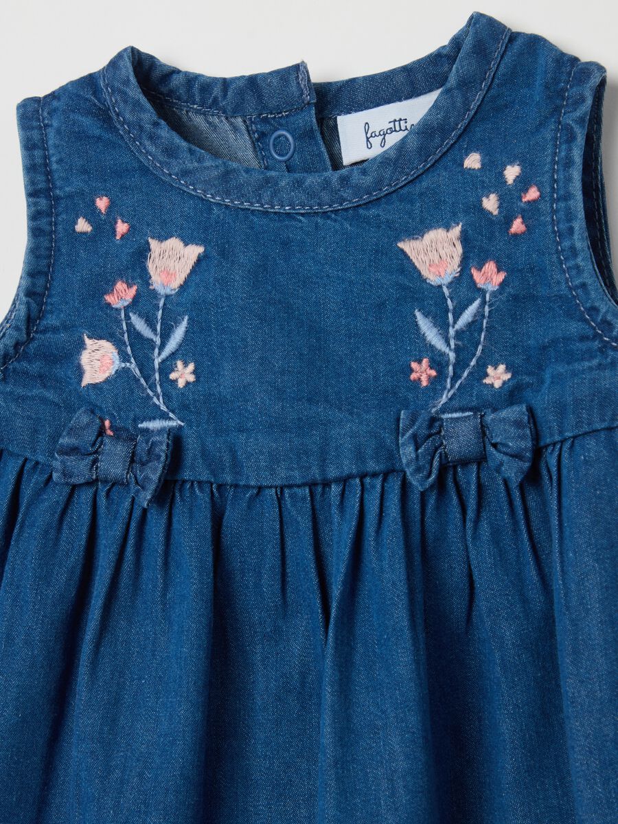 Cotton T-shirt and denim dress set with embroidery_2