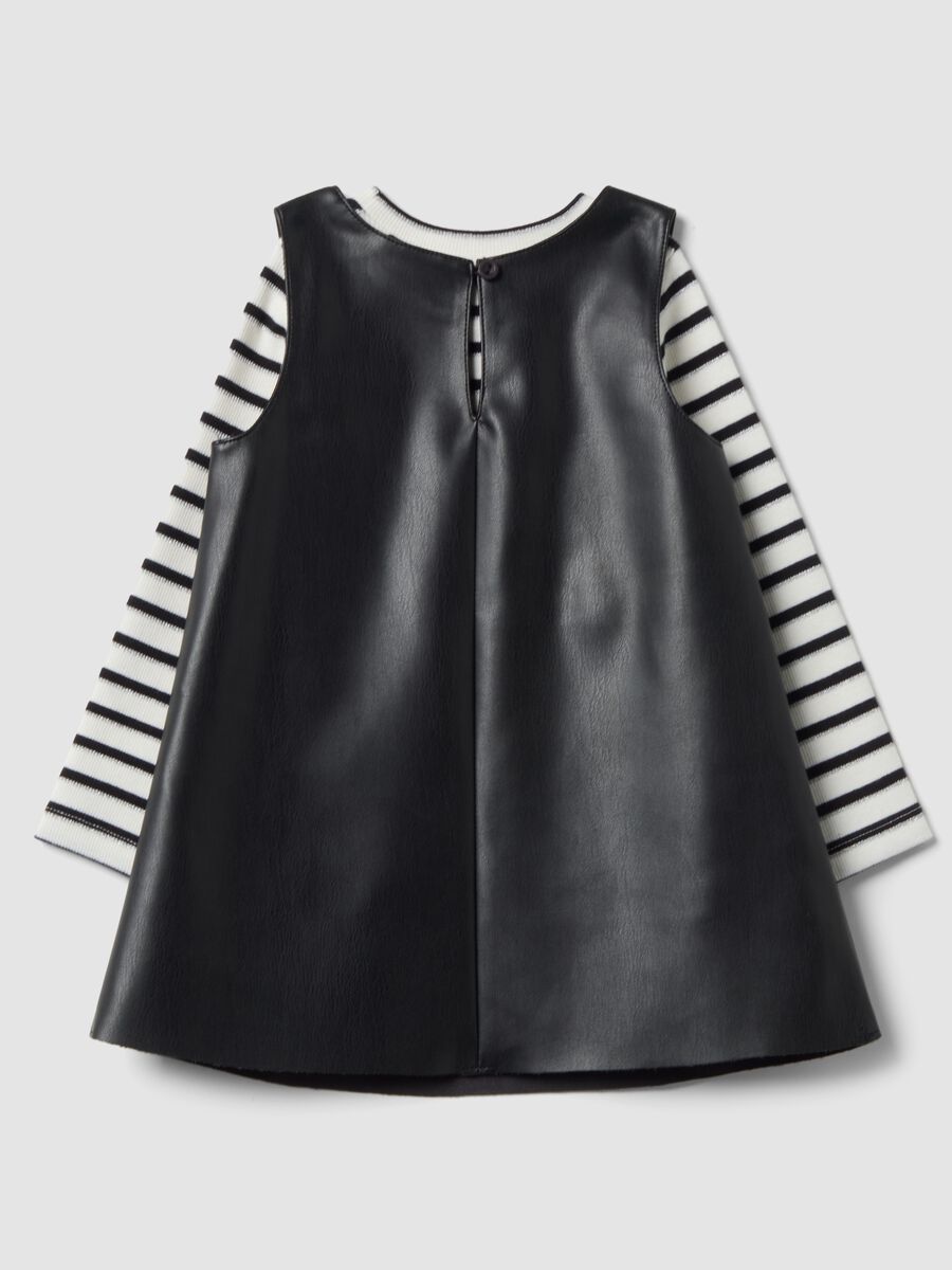 Set nero con abito girocollo e maglia a righe girocollo_1