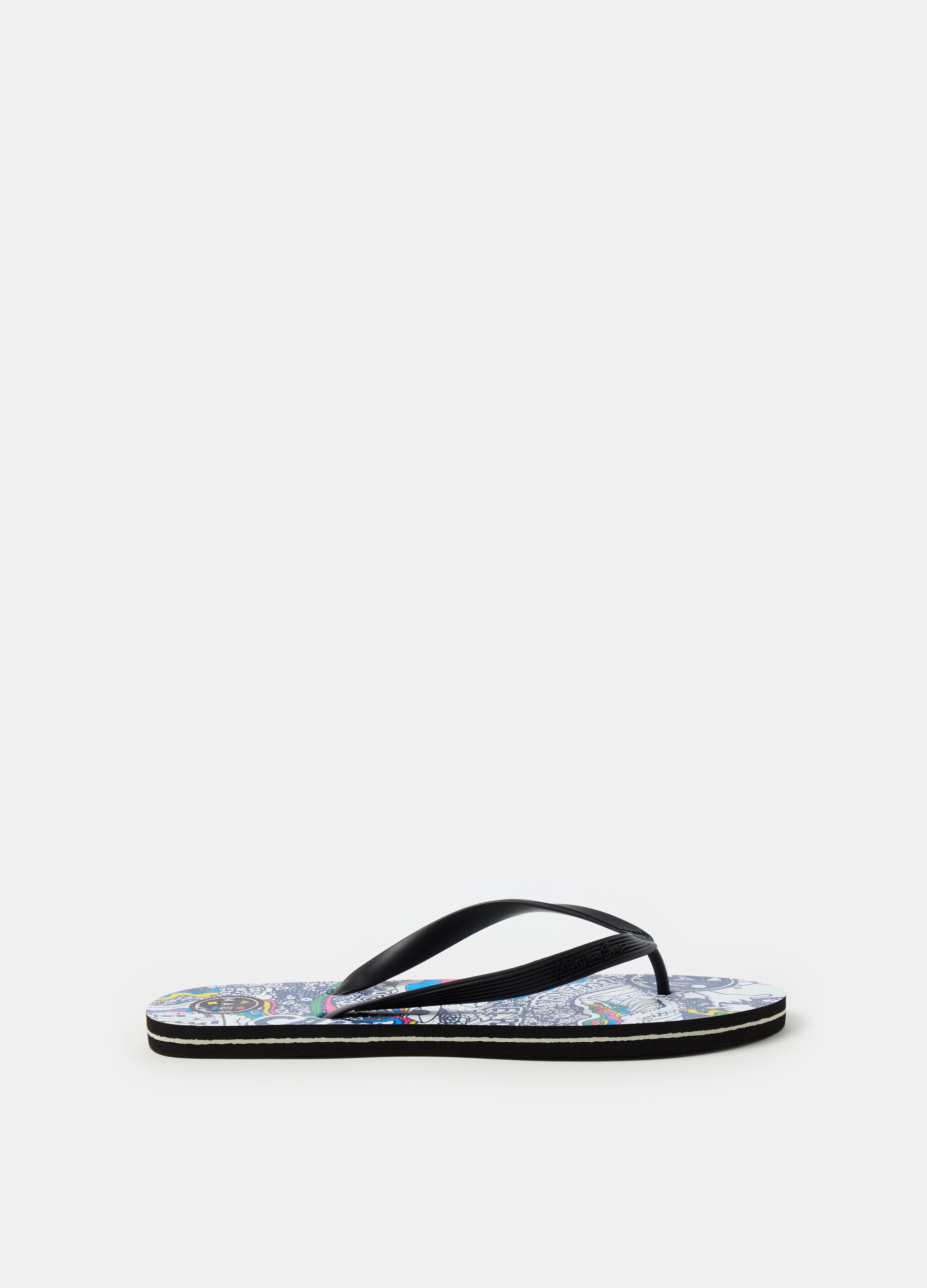 Thong sandals with surfer print