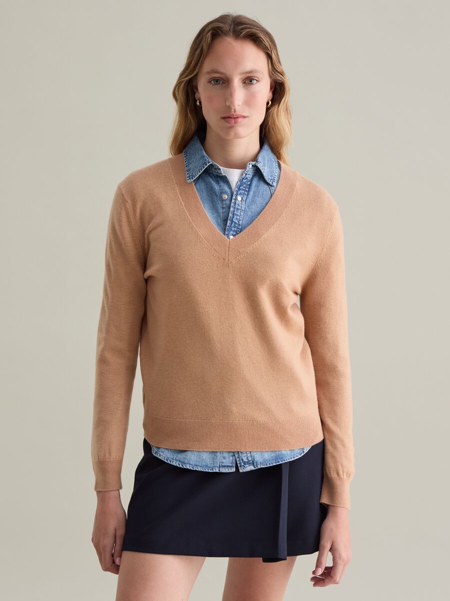 V-neck pullover in wool_0