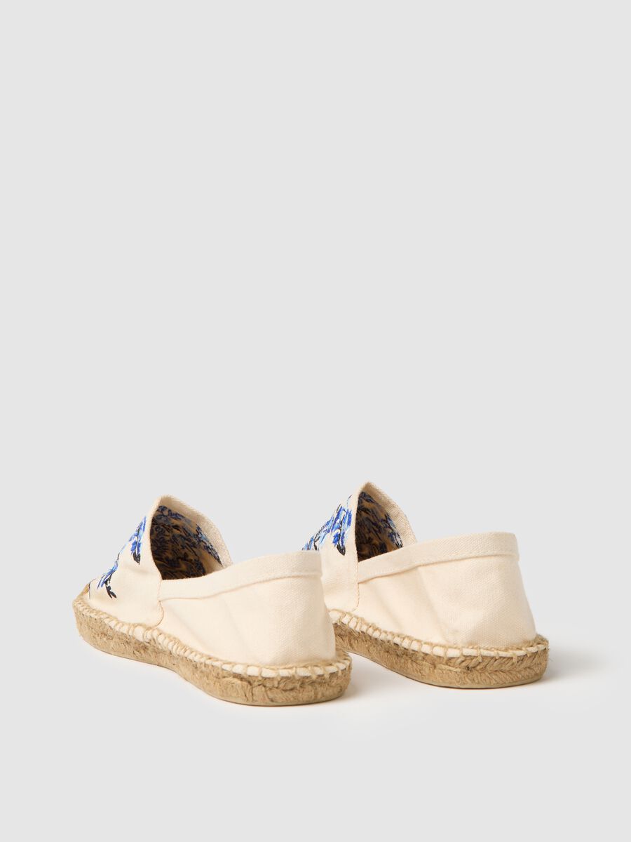 Women's beige multicolour cotton espadrilles with floral embroidery_2