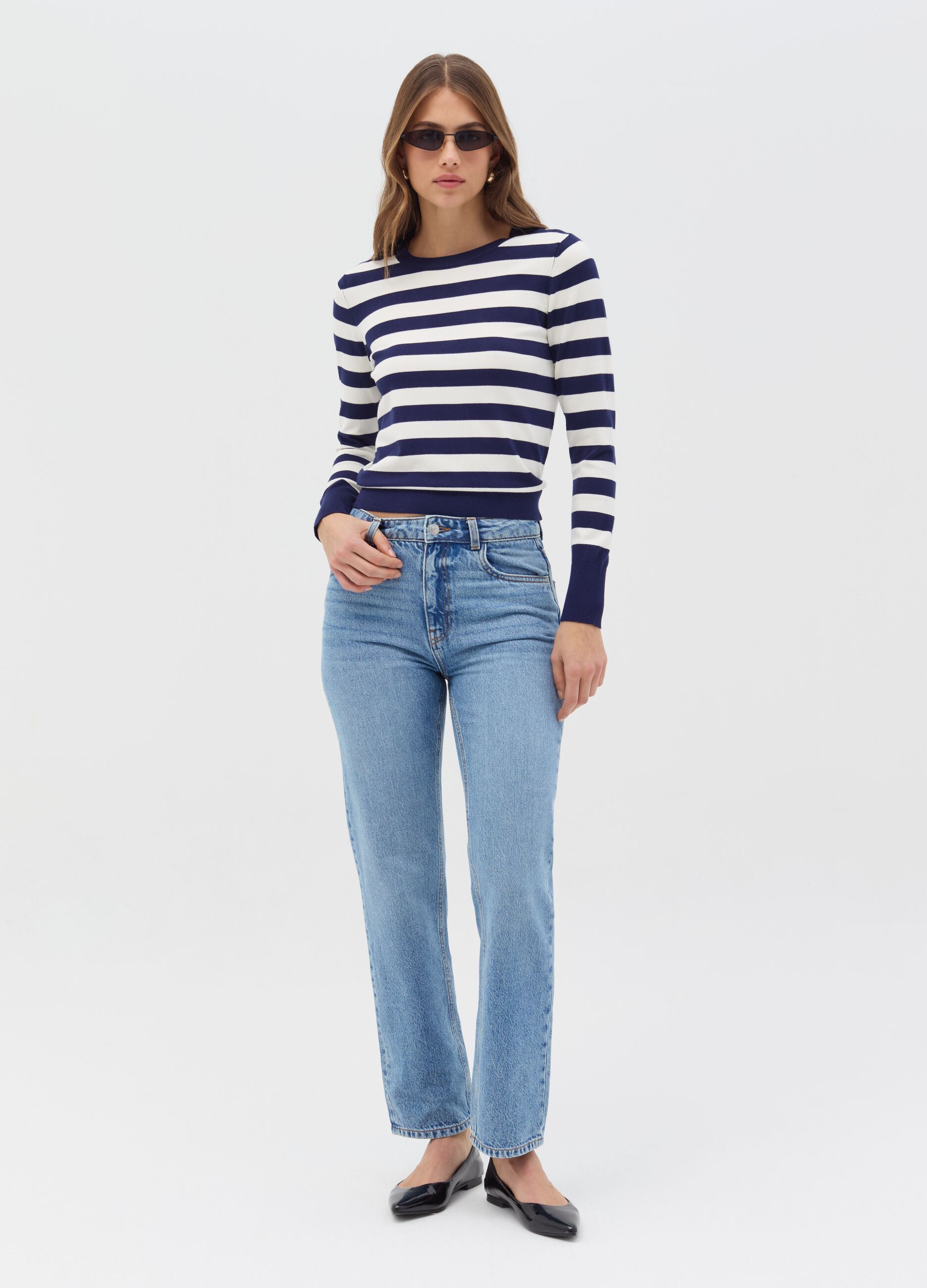 Long-sleeved top with striped pattern