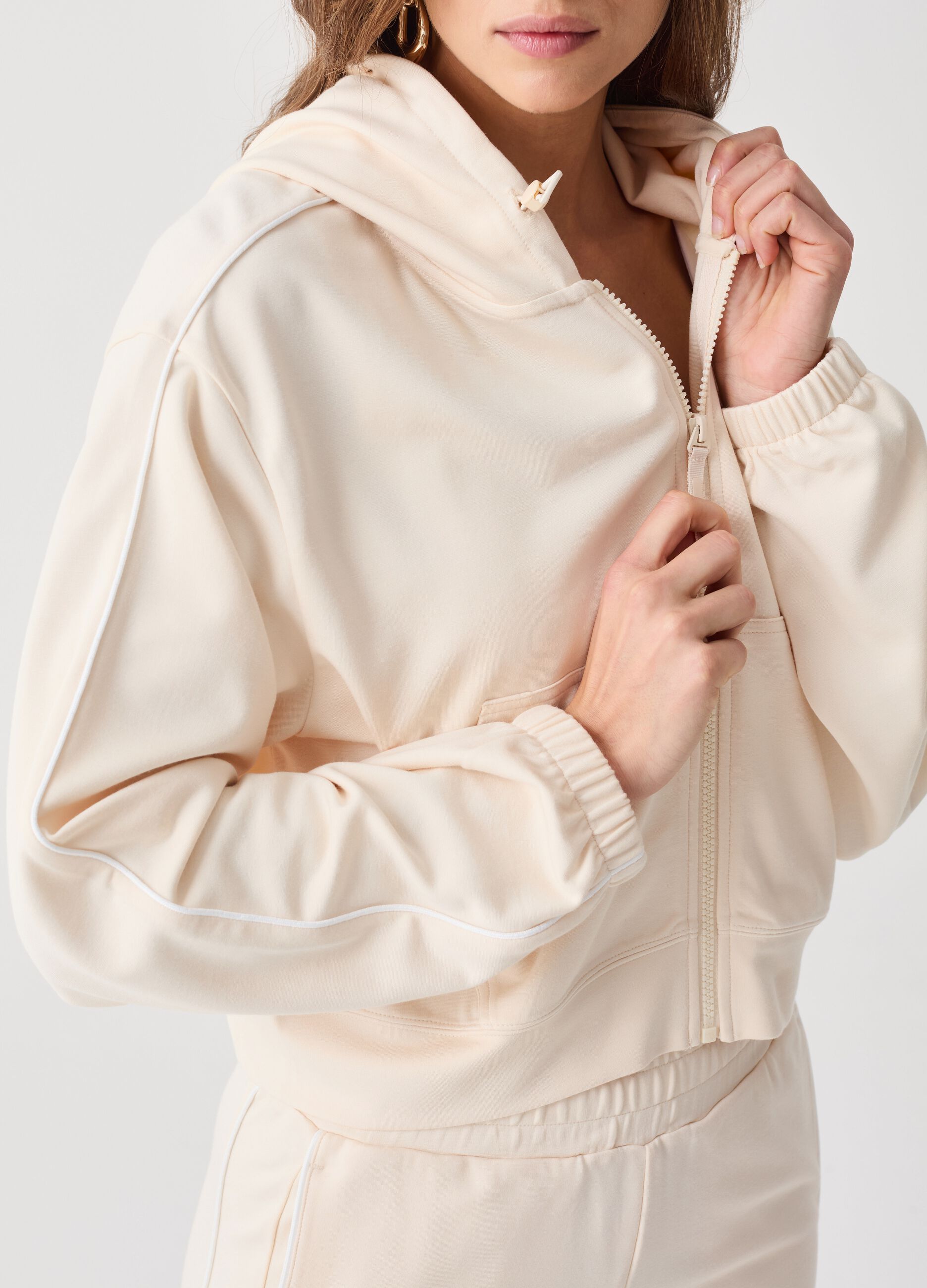 Full-zip crop con cappuccio e piping ALTAVIA STUDIO
