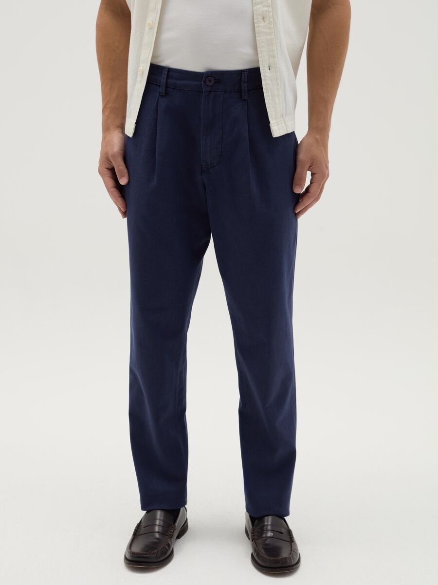 Cotton and linen chino trousers_1