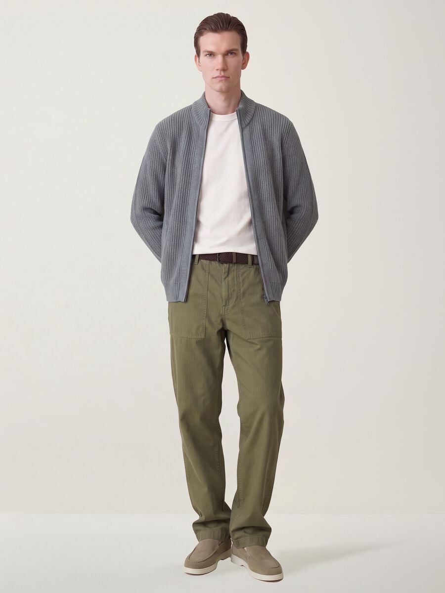Cardigan grigio in maglia a coste con colletto e zip regular fit_1