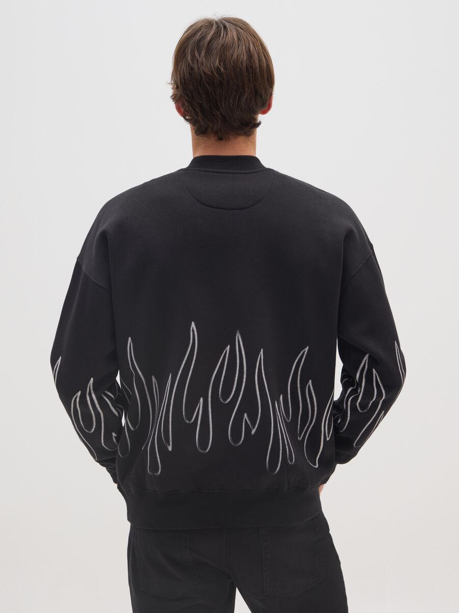 Black cotton blend sweatshirt with print and crew neck_2