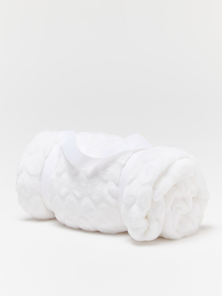 Velour blanket with polka dot pattern_2