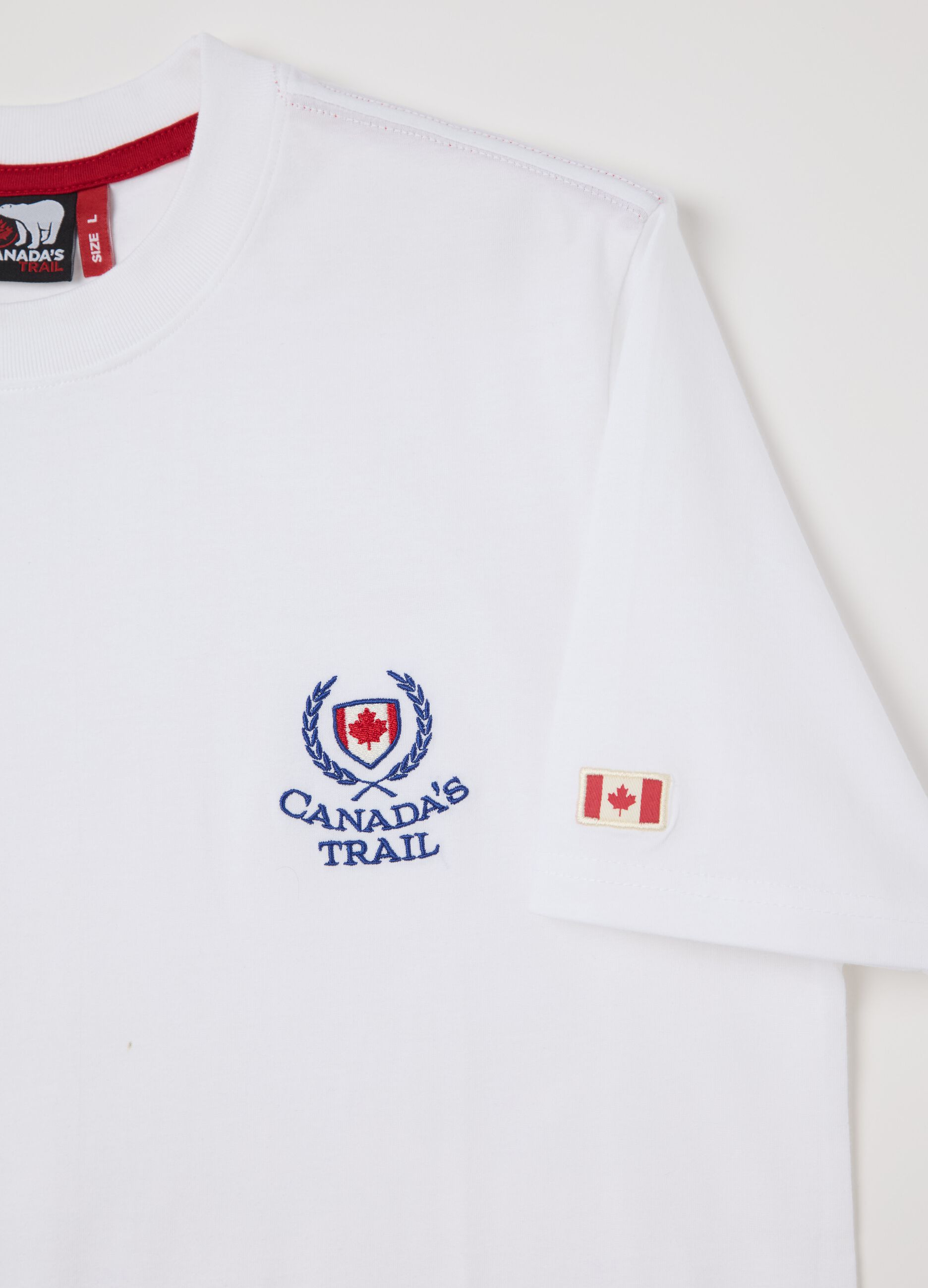 Canada's Trail white T-shirt with embroidery