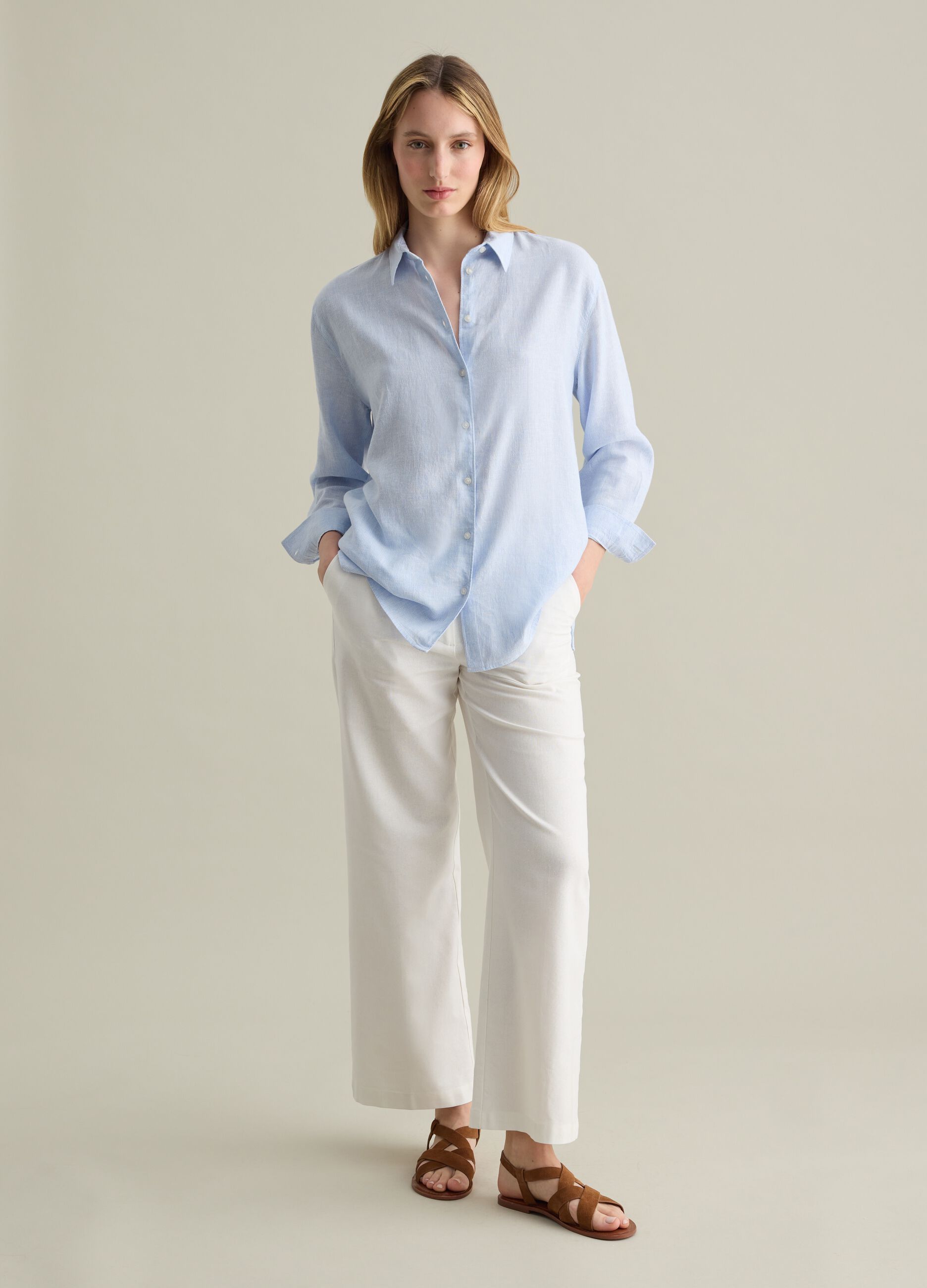 Camicia azzurra regular in lino e viscosa Piombo